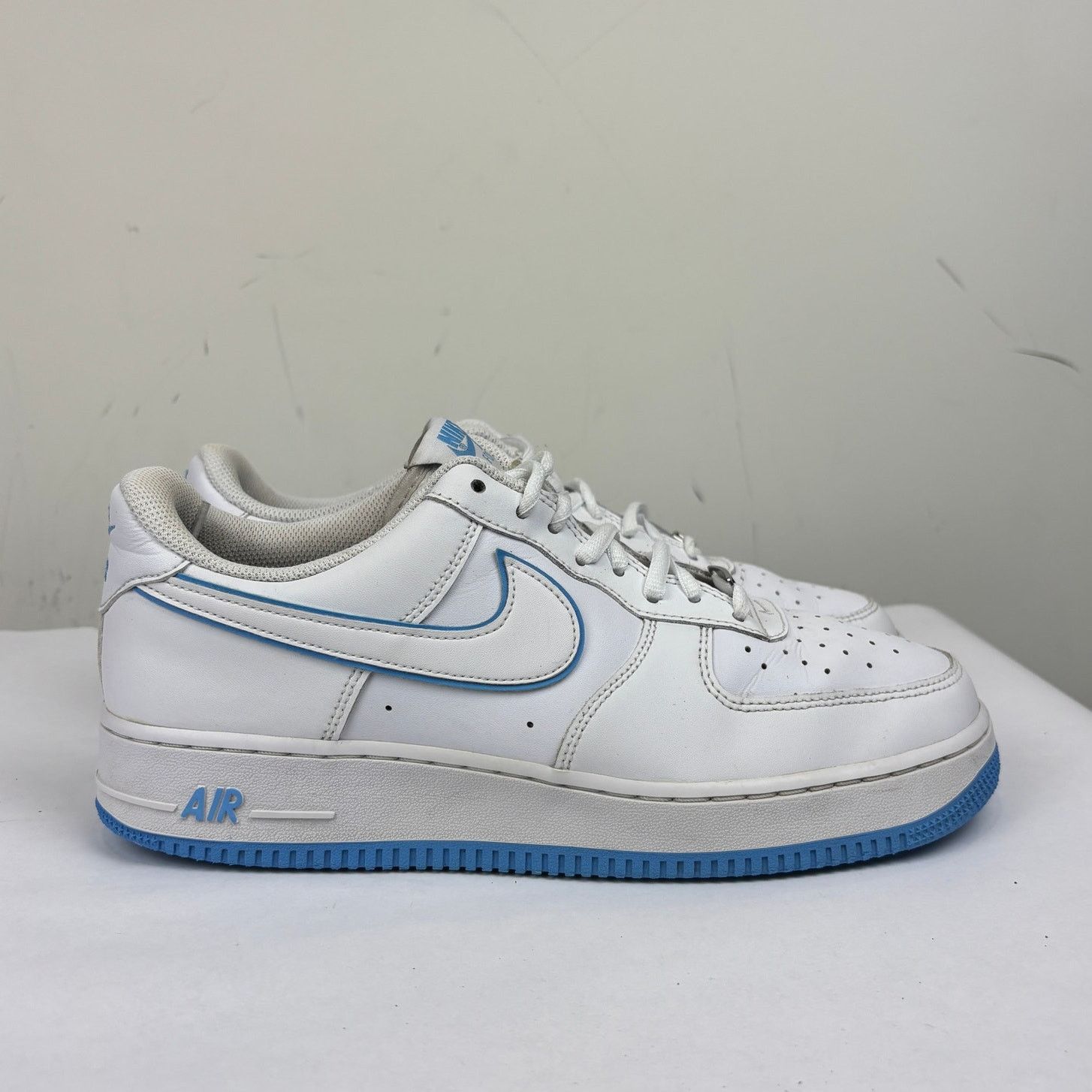 Nike Nike Air Force 1 '07 Low White University Blue Shoes 9.5 Size US 9.5 / EU 42-43 - 3 Thumbnail