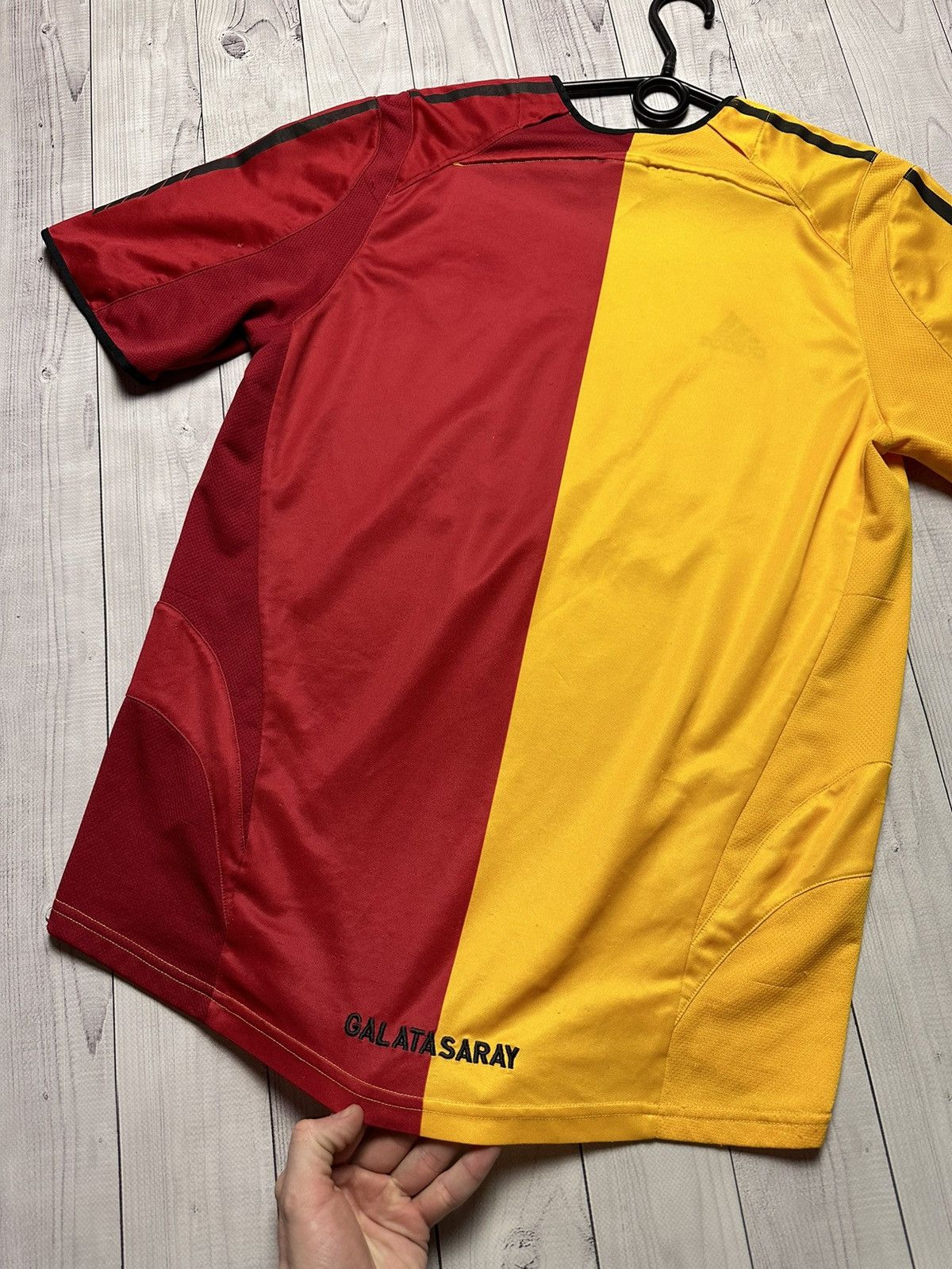 Adidas Vintage adidas Galatasaray soccer jersey size M rare Size US M / EU 48-50 / 2 - 8 Thumbnail