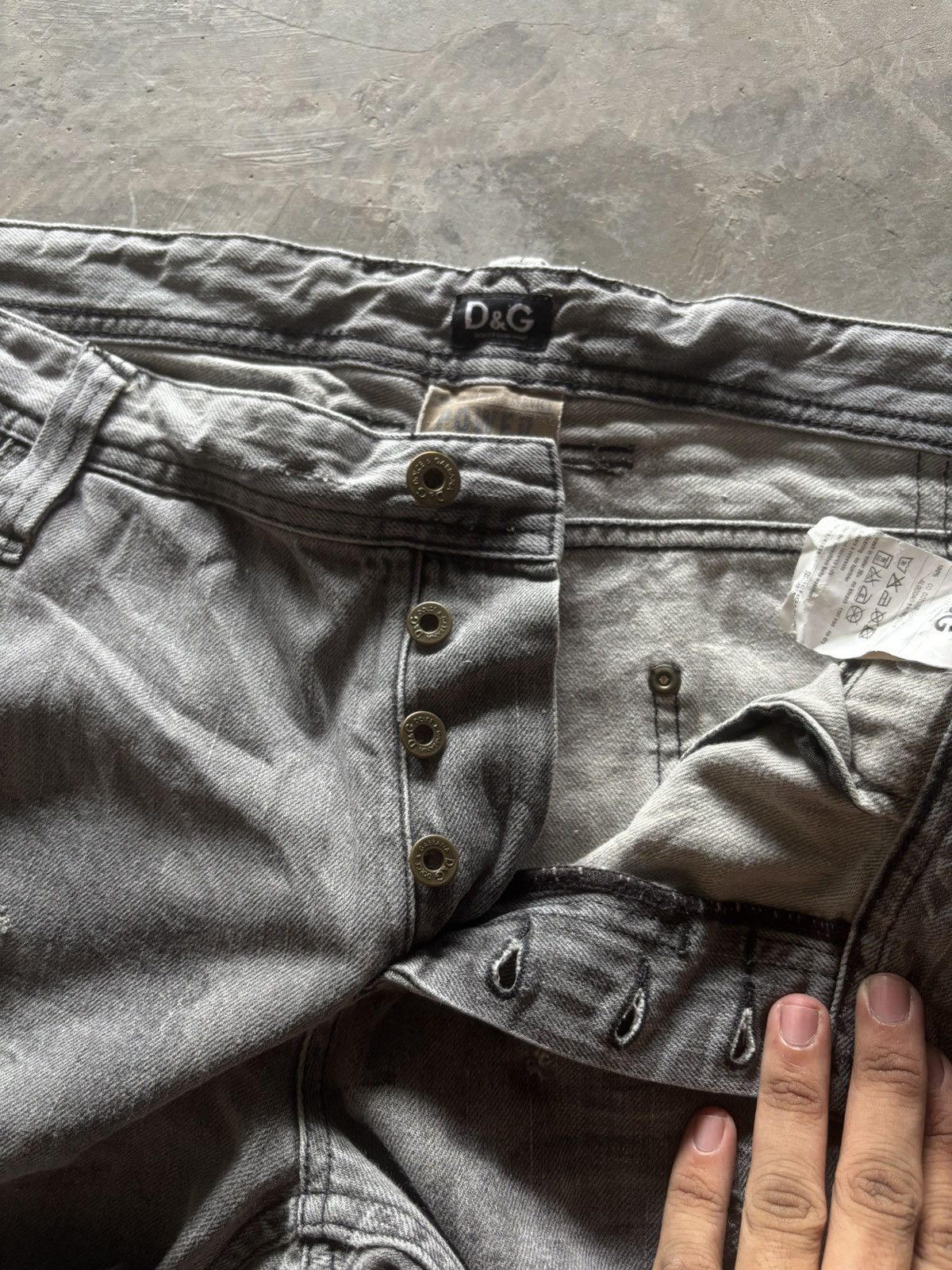 Dolce & Gabbana DOLCE & GABBANA distressed designer jeans Size US 42 / EU 58 - 4 Thumbnail