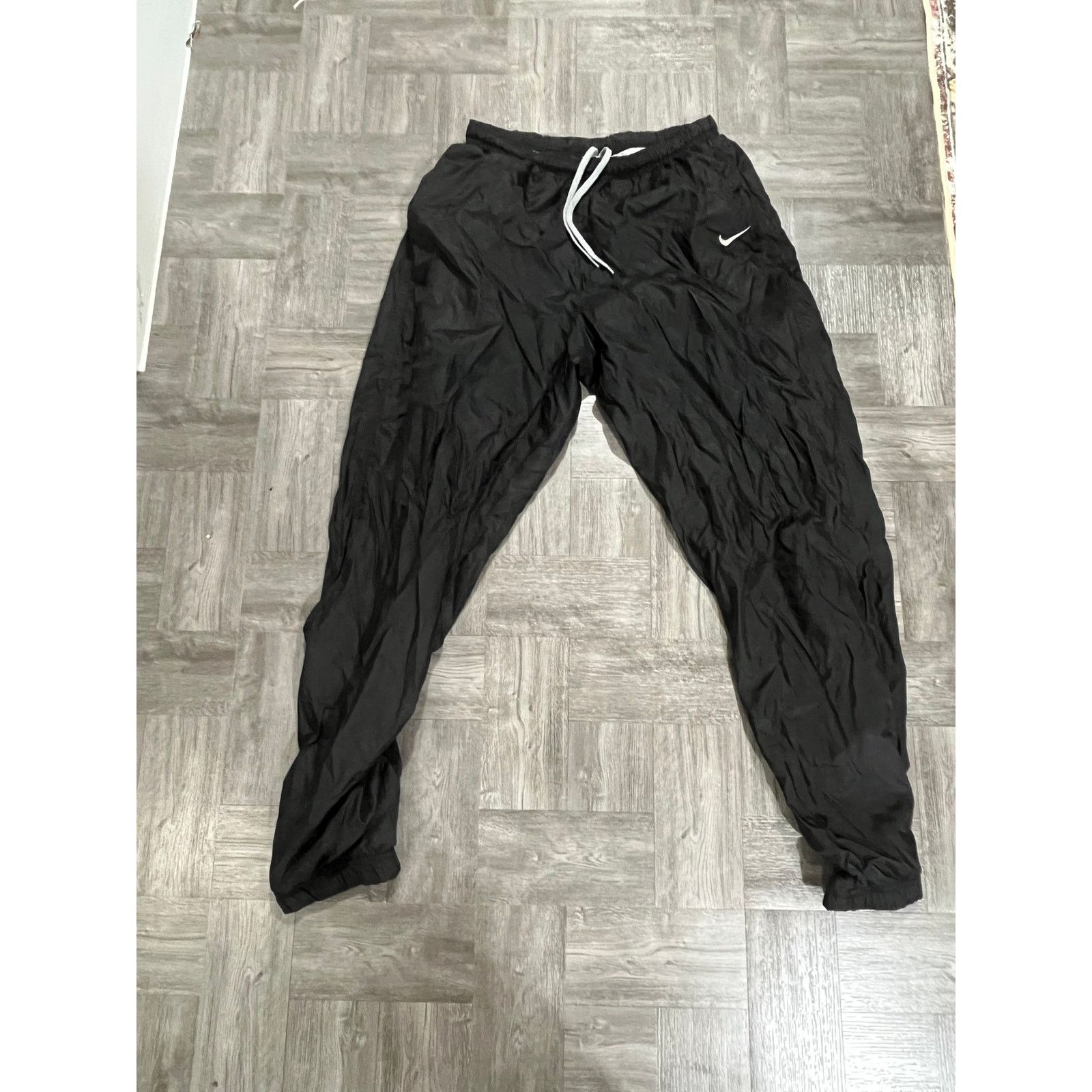 Nike Vintage Nike Sweatpants Size US 28 / EU 44 - 1 Thumbnail