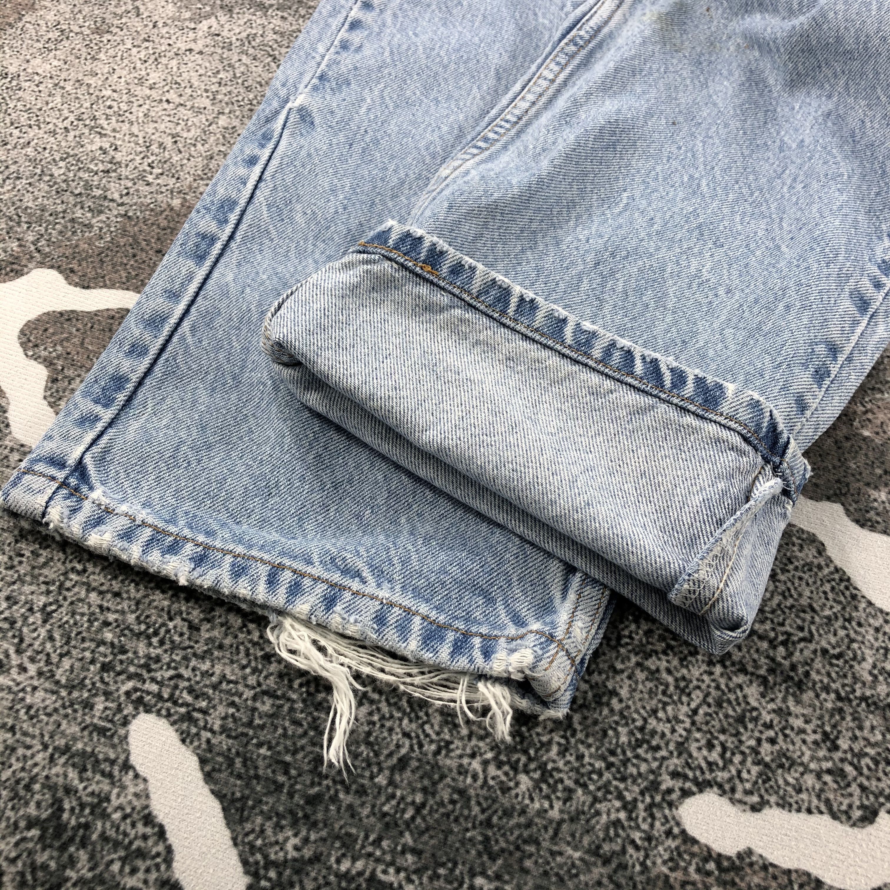 Levi's Vintage 90s Levis 505 Jeans Faded Blue Denim KJ619 Size US 34 / EU 50 - 7 Thumbnail