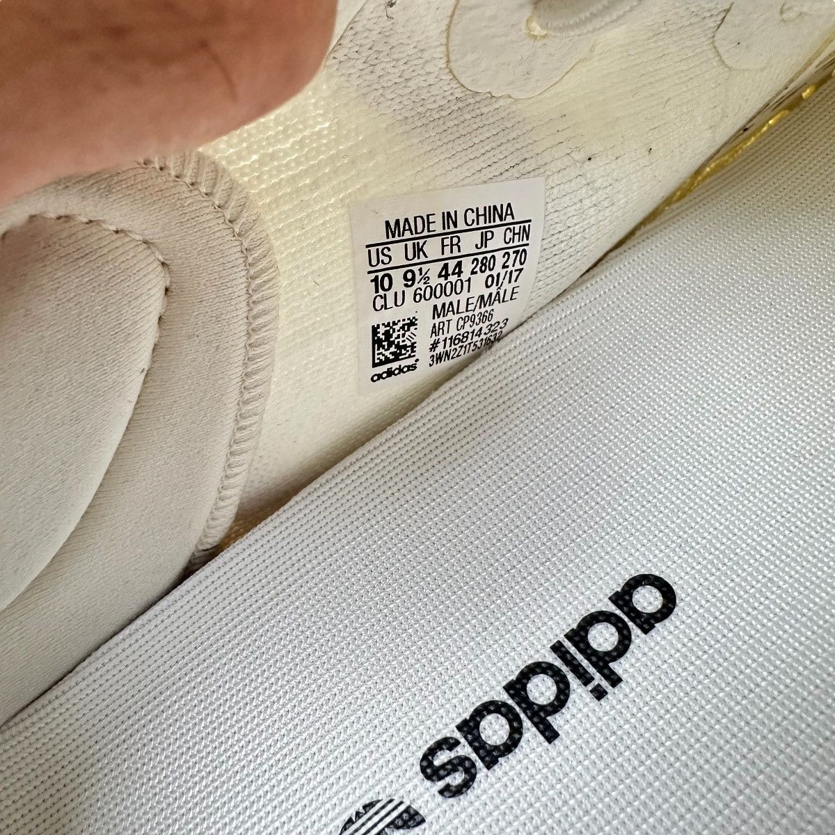 Adidas Adidas Yeezy Boost 350 V2 CP366 Cream White Mens Size 10 Size US 10 / EU 43 - 9 Thumbnail