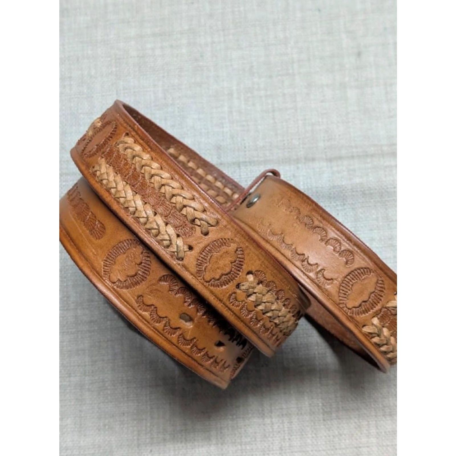 Vintage VINTAGE handcrafted western belt 1-1/2" tooled cowhide brown 44 Men Leather Belt, Cowboy, Rodeo, Buckle Snaps California Mexico Cowboy Mens Size 44 - 2 Thumbnail