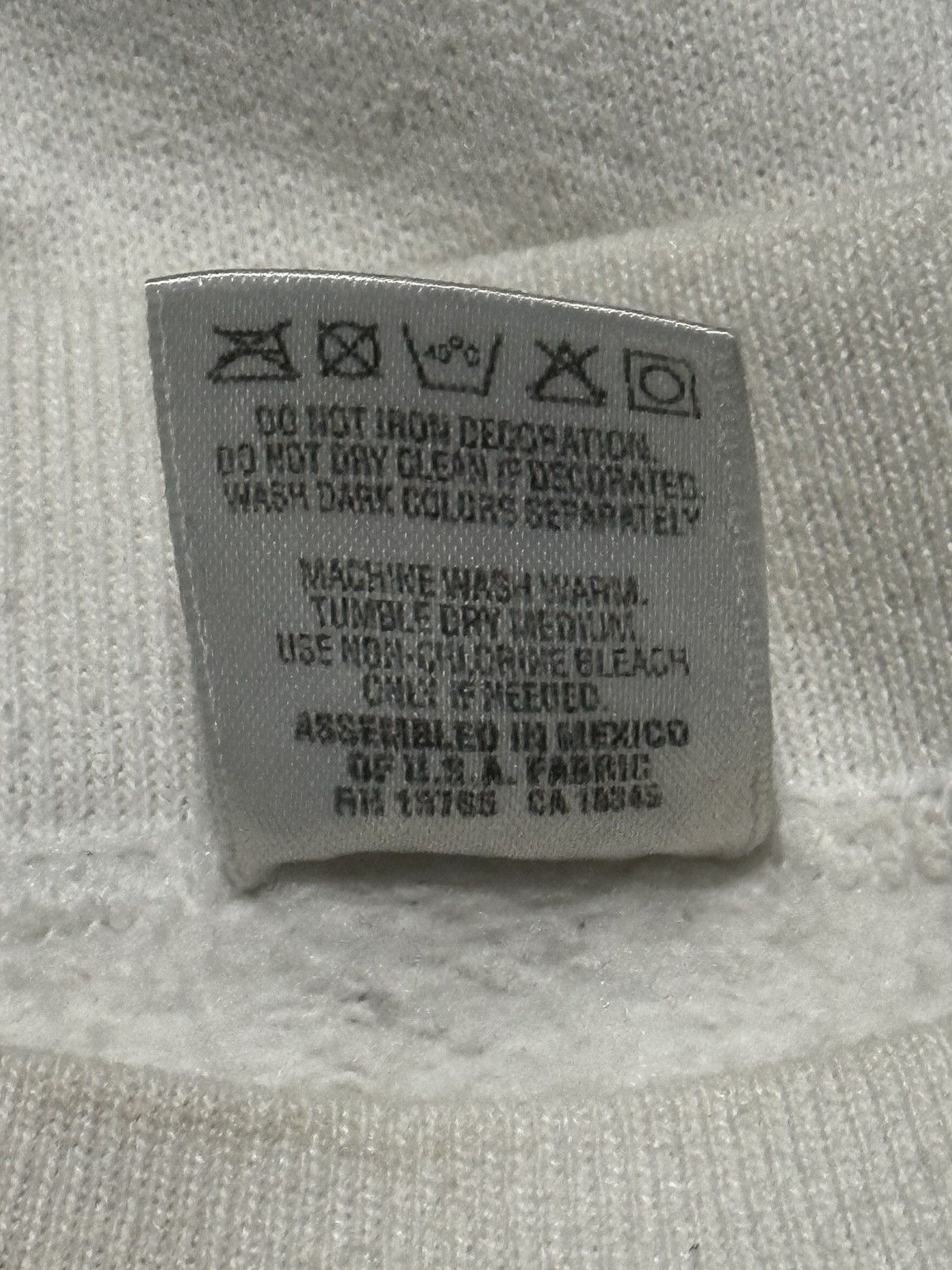 Fruit Of The Loom Friends Television Sitcom Crewneck Sweatshirt Size US XL / EU 56 / 4 - 12 Thumbnail