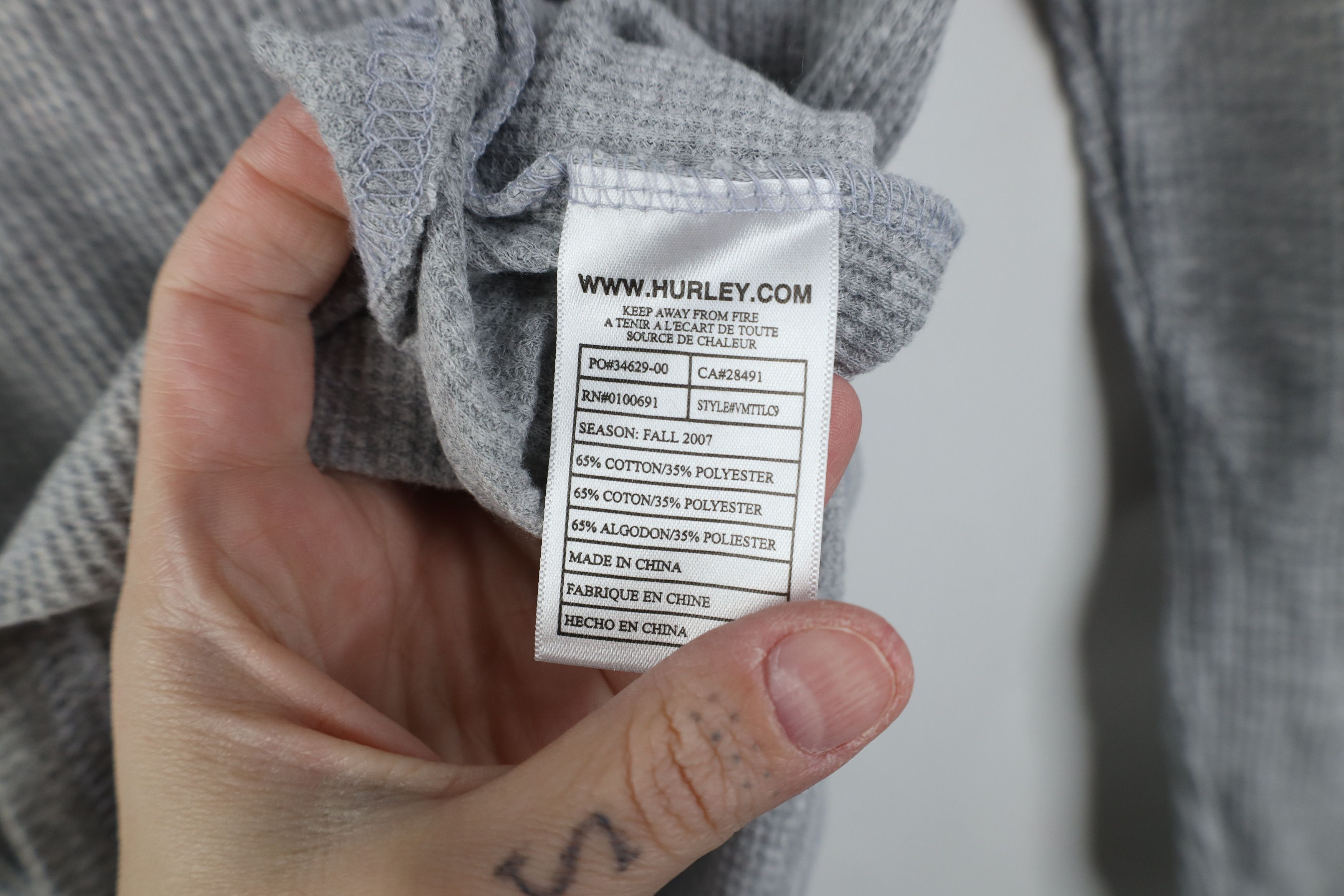 Hurley Vintage Hurley Surfing Waffle Knit Long Sleeve T-Shirt Size US M / EU 48-50 / 2 - 8 Thumbnail