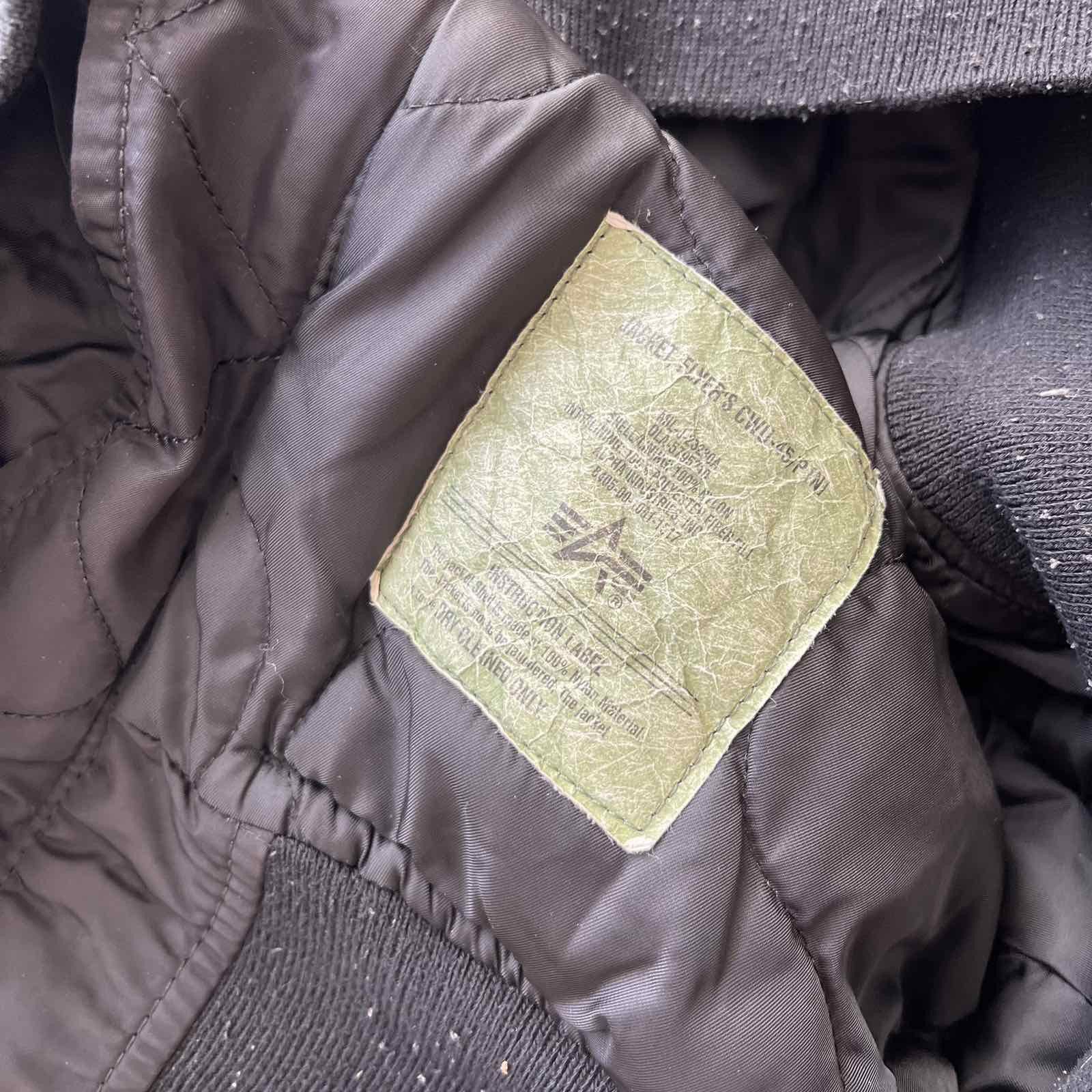 Alpha Industries × Vintage Vintage Alpha Industries MA-1 Flyer's Bomber Jacket Sz L Size US L / EU 52-54 / 3 - 4 Thumbnail