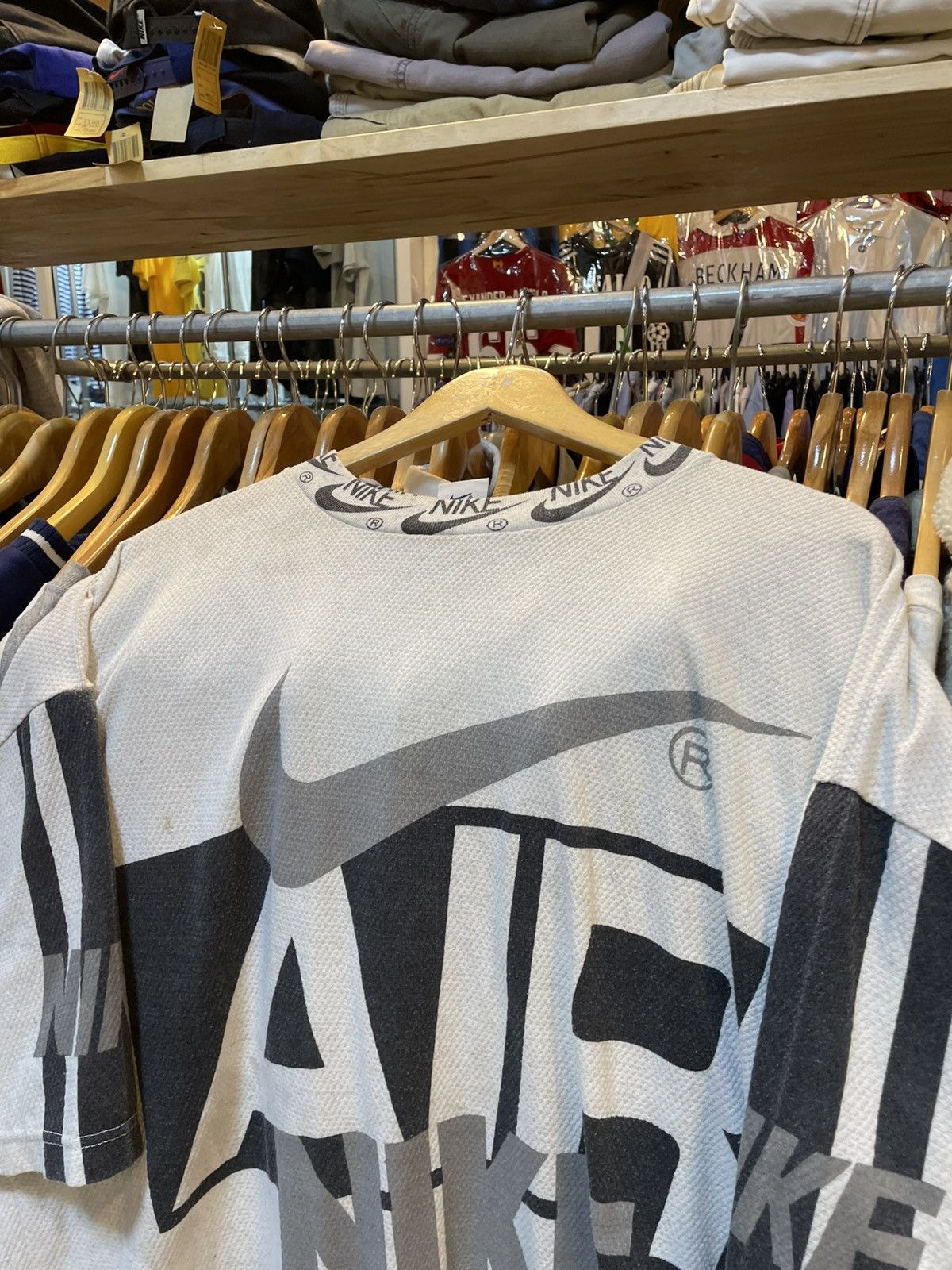 Nike Rare Vintage Nike Spell Out 90s Tee Size US XL / EU 56 / 4 - 2 Thumbnail