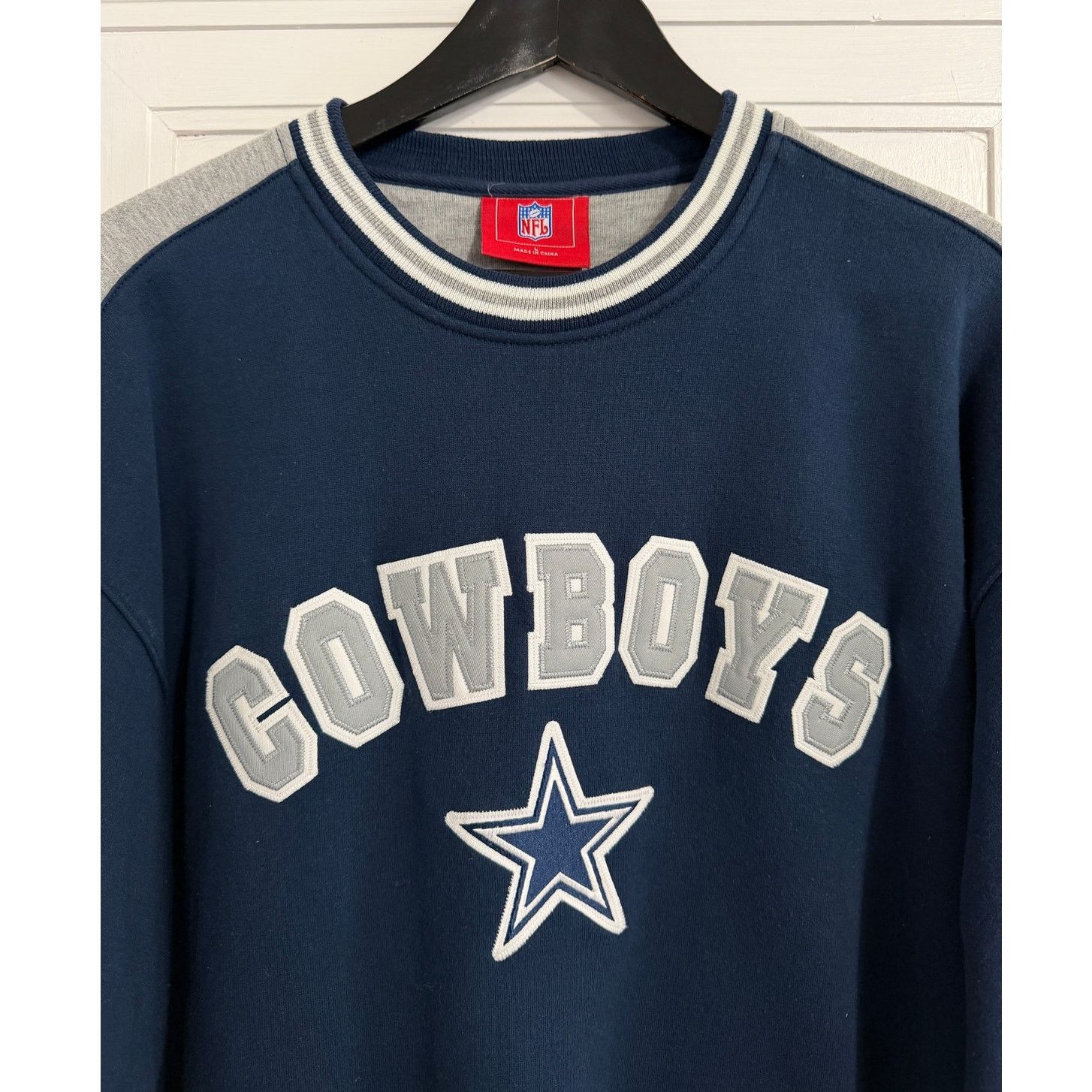 NFL Dallas Cowboys Stitched Crewneck Sweatshirt Size Large Size US L / EU 52-54 / 3 - 2 Thumbnail