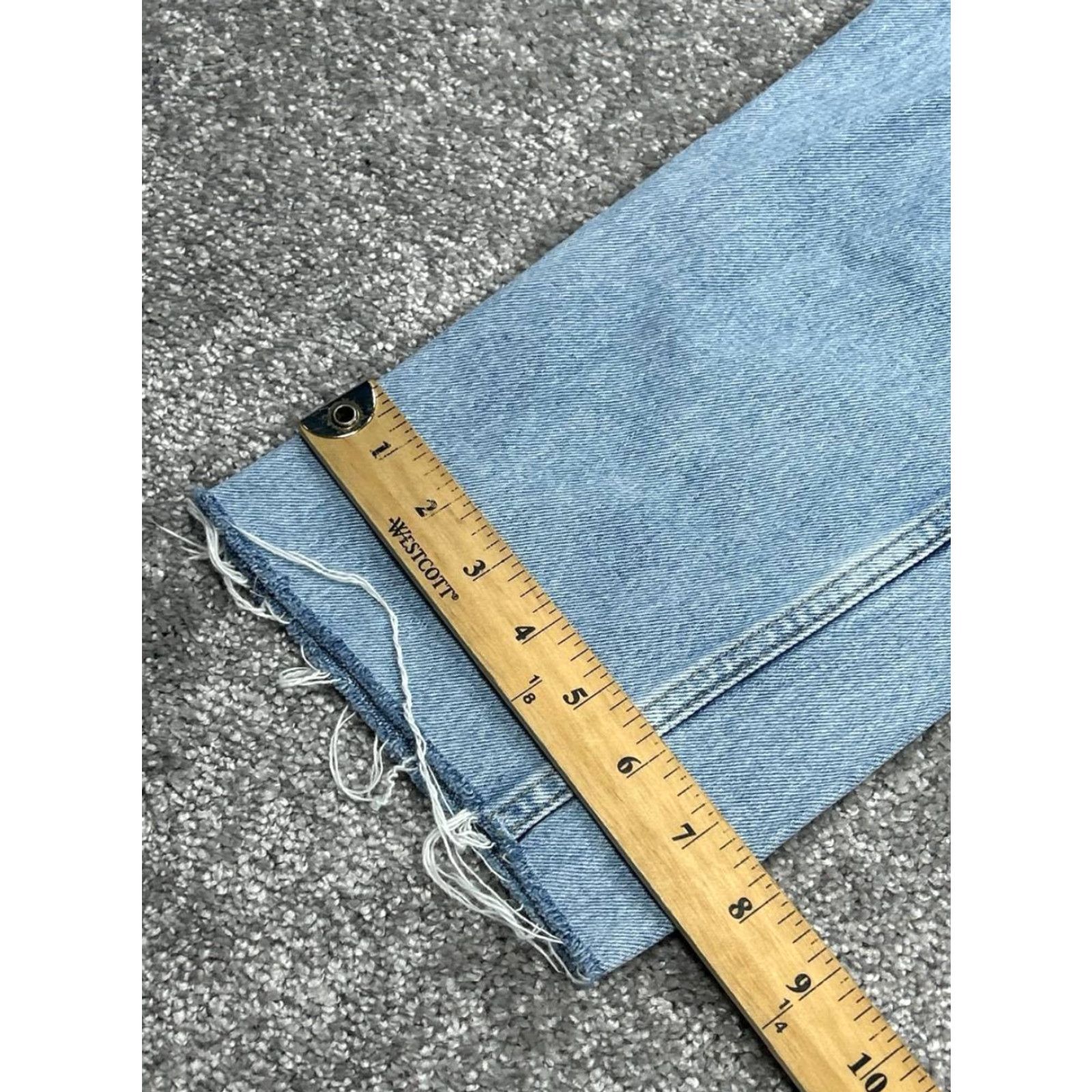 Zara VINTAGE Zara Jeans Womens 4 Light Blue Denim Button Fly Raw Hem Straight Jeans Womens 4 Zara Jeans Size 27" / US 4 / IT 40 - 3 Thumbnail