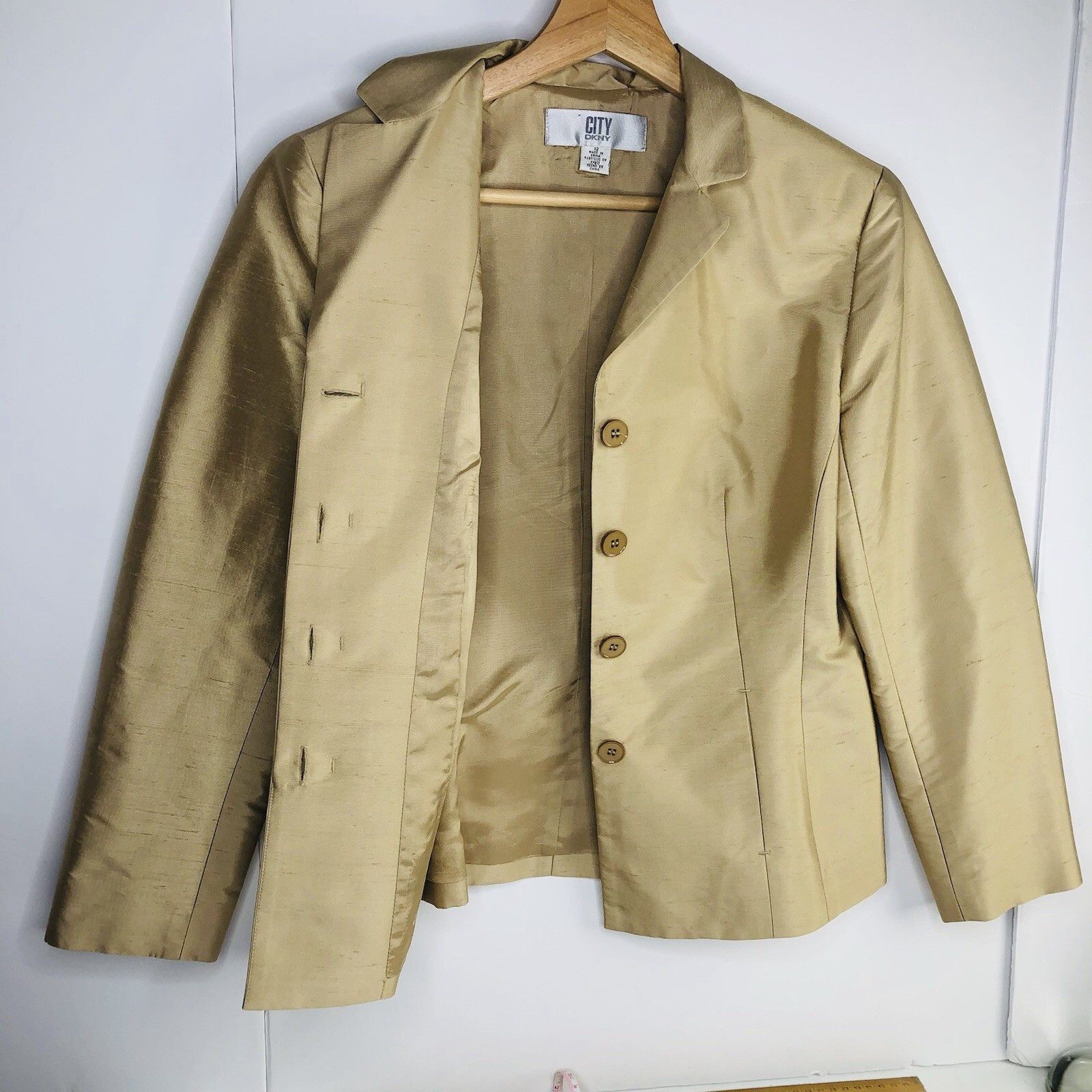 DKNY City DKNY Champagne Silk Jacket Size 12 Quiet Luxury Size XL / US 12-14 / IT 48-50 - 8 Thumbnail