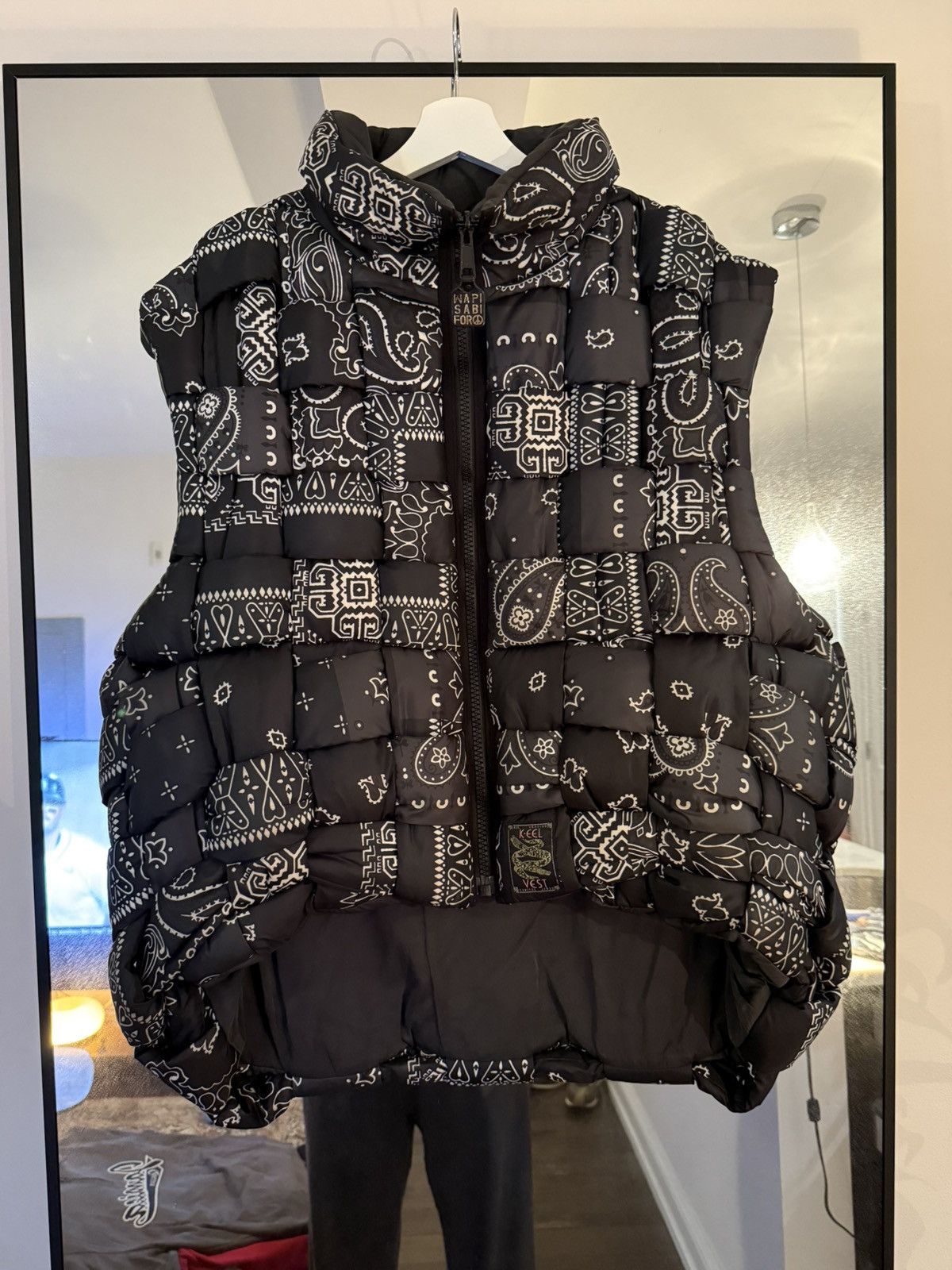 KAPITAL REVERSIBLE PADDED VEST IN BLACK KEEL NYLON