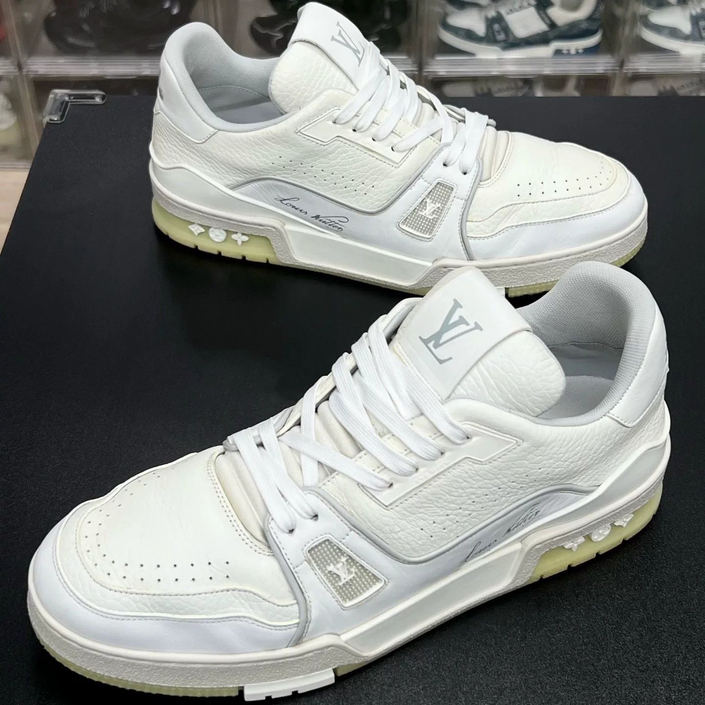 Louis Vuitton Louis Vuitton White Designer Casual Size US S / EU 44-46 / 1 - 1 Thumbnail
