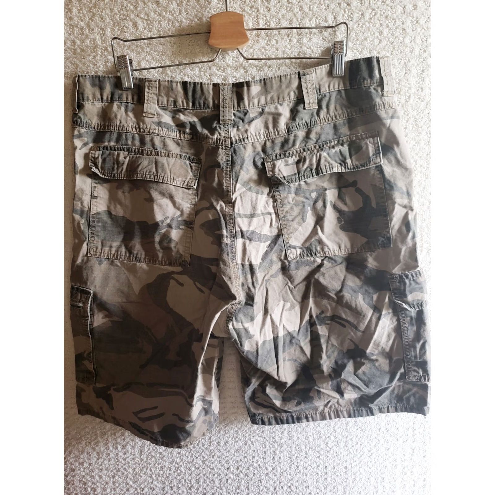 Wrangler Wrangler Shorts Mens 40 Green Men Camo Cargo size Flat Front Camouflauge Size US 40 / EU 56 - 6 Thumbnail