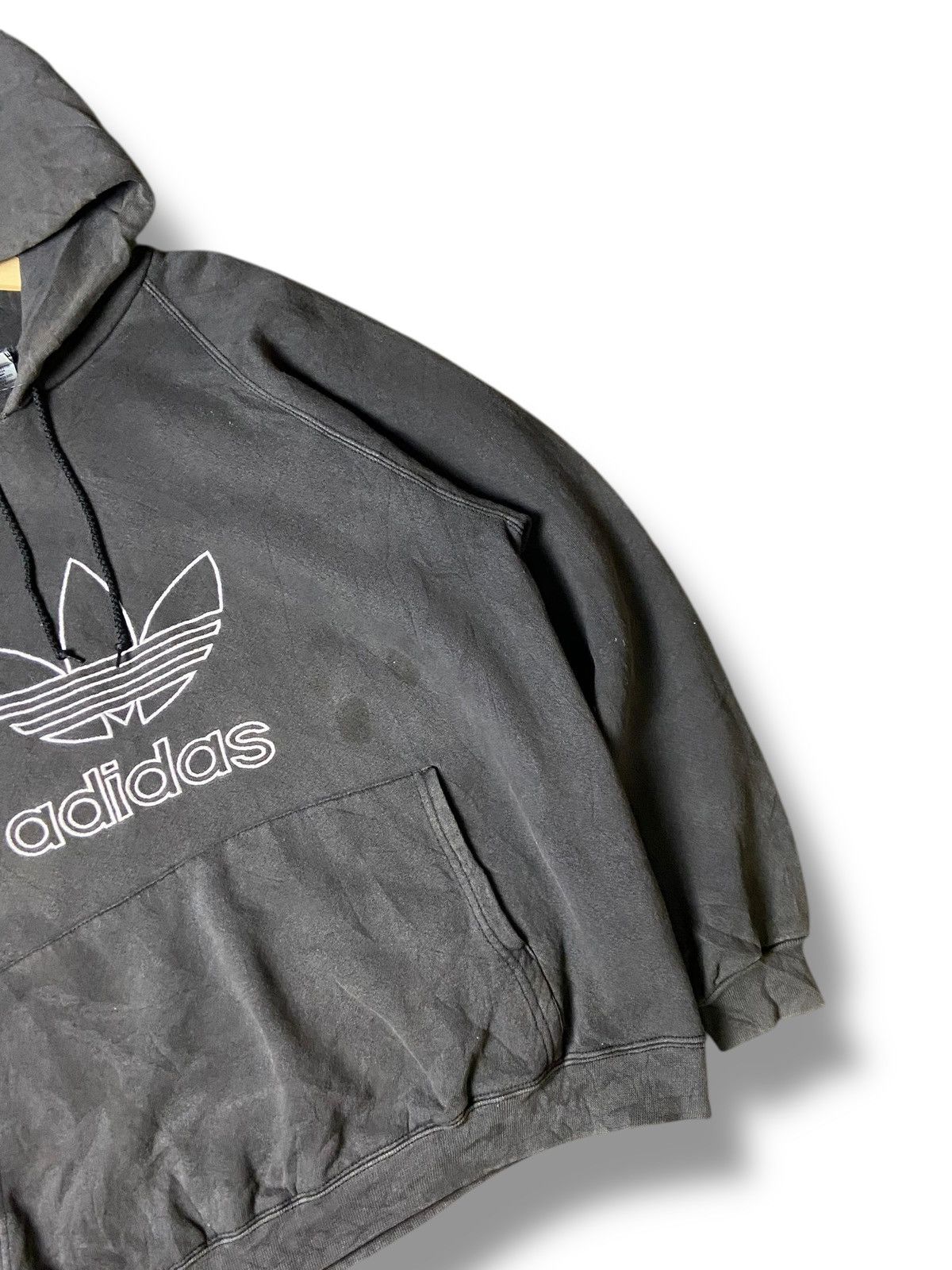 Adidas × Japanese Brand × Vintage ADIDAS Heavyweight Embroidered Logo Hoodies (129) Size US M / EU 48-50 / 2 - 5 Thumbnail