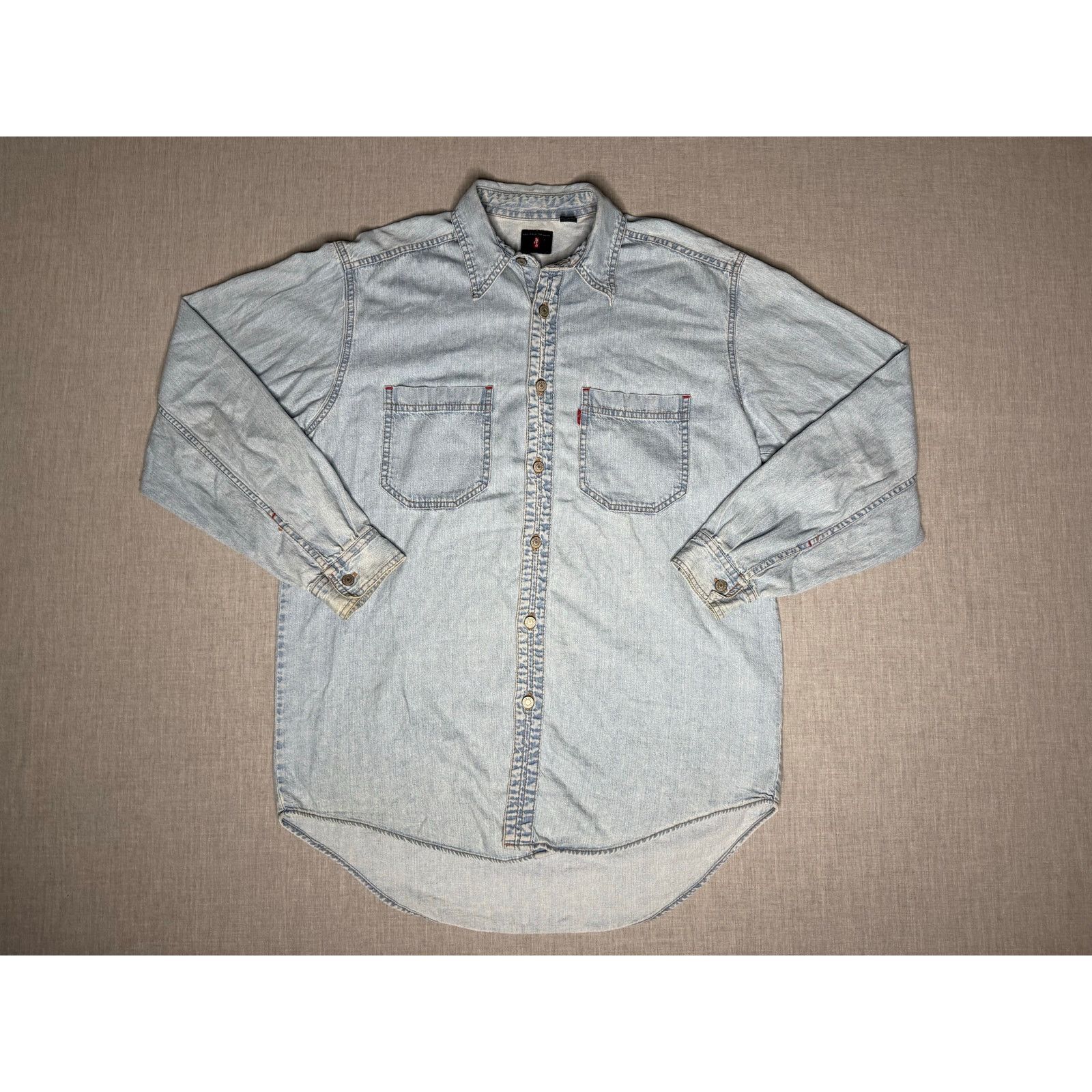 Levi's Vintage Levi’s Red Tab Button Up Denim Jean Shirt Medium Size US M / EU 48-50 / 2 - 1 Thumbnail