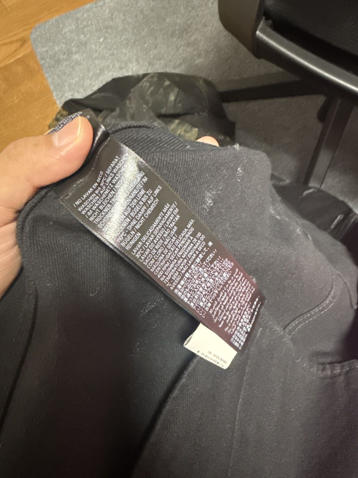 Balenciaga Balenciaga Heavy Distoryed Distressed Mud Denim Jacket Size US M / EU 48-50 / 2 - 13 Thumbnail