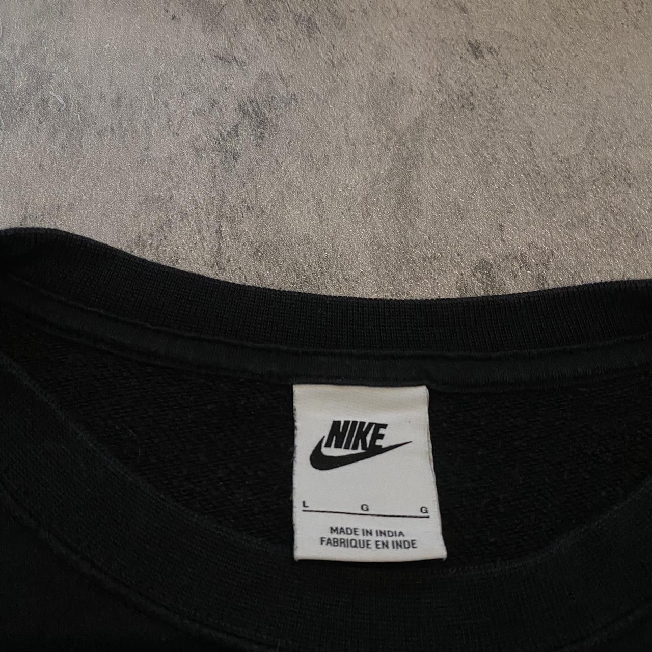 Nike Black Nike embroidered logo crewneck sweatshirt Size US L / EU 52-54 / 3 - 4 Thumbnail