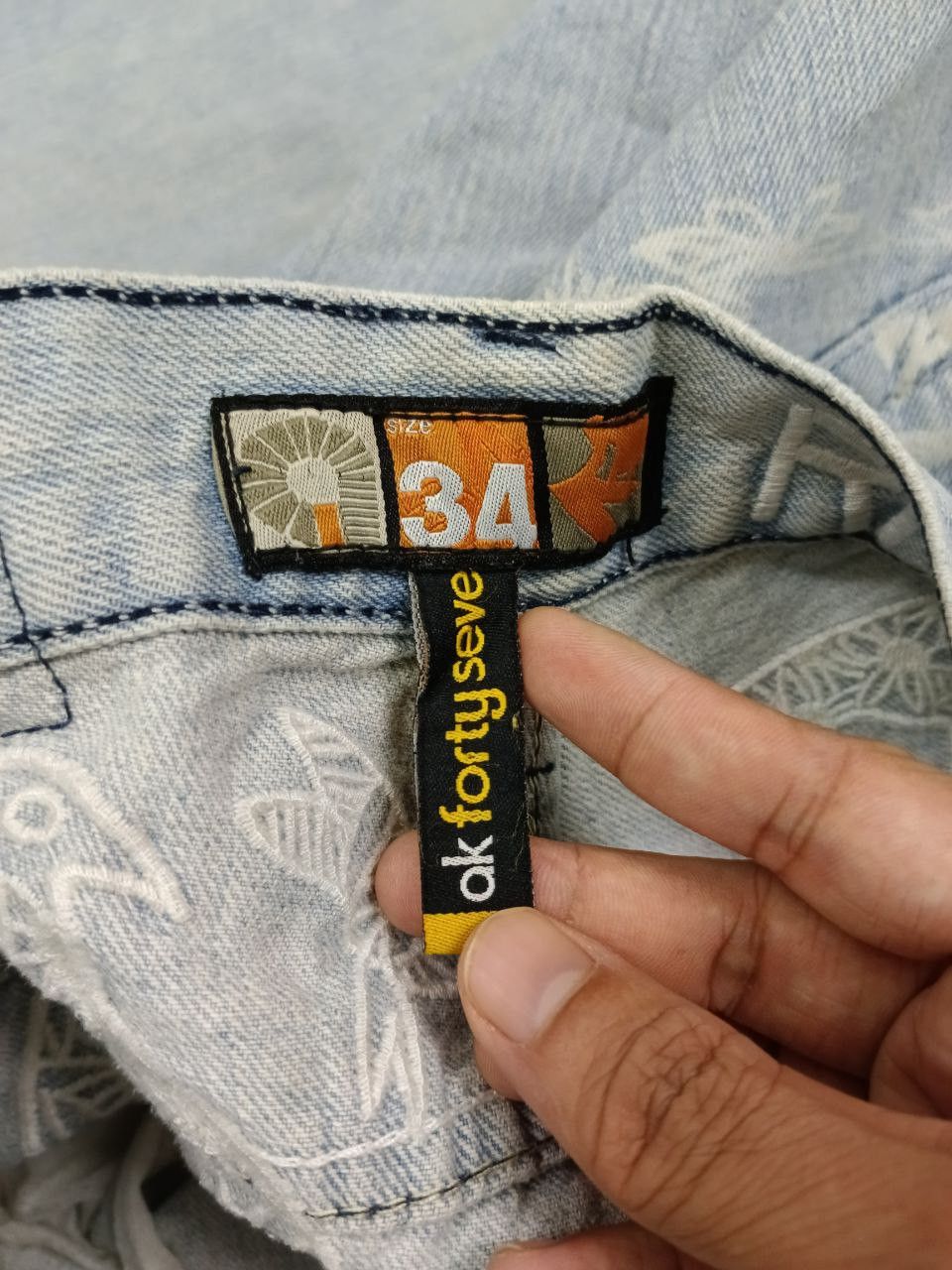 Akademiks BAGGY SiCK🔥EMBROIDED BIRD BACK POCKET AKADEMIKS Size US 31 - 7 Thumbnail