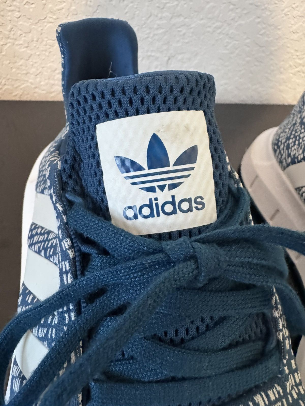 Adidas Adidas Swift Run Mens running shoes Size US 9.5 / EU 42-43 - 6 Thumbnail