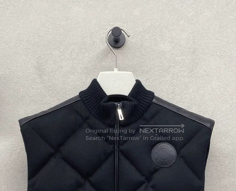 Hermes Hermes Black sleeveless down vest, short style, 100% cashm Size XS / US 0-2 / IT 36-38 - 5 Thumbnail