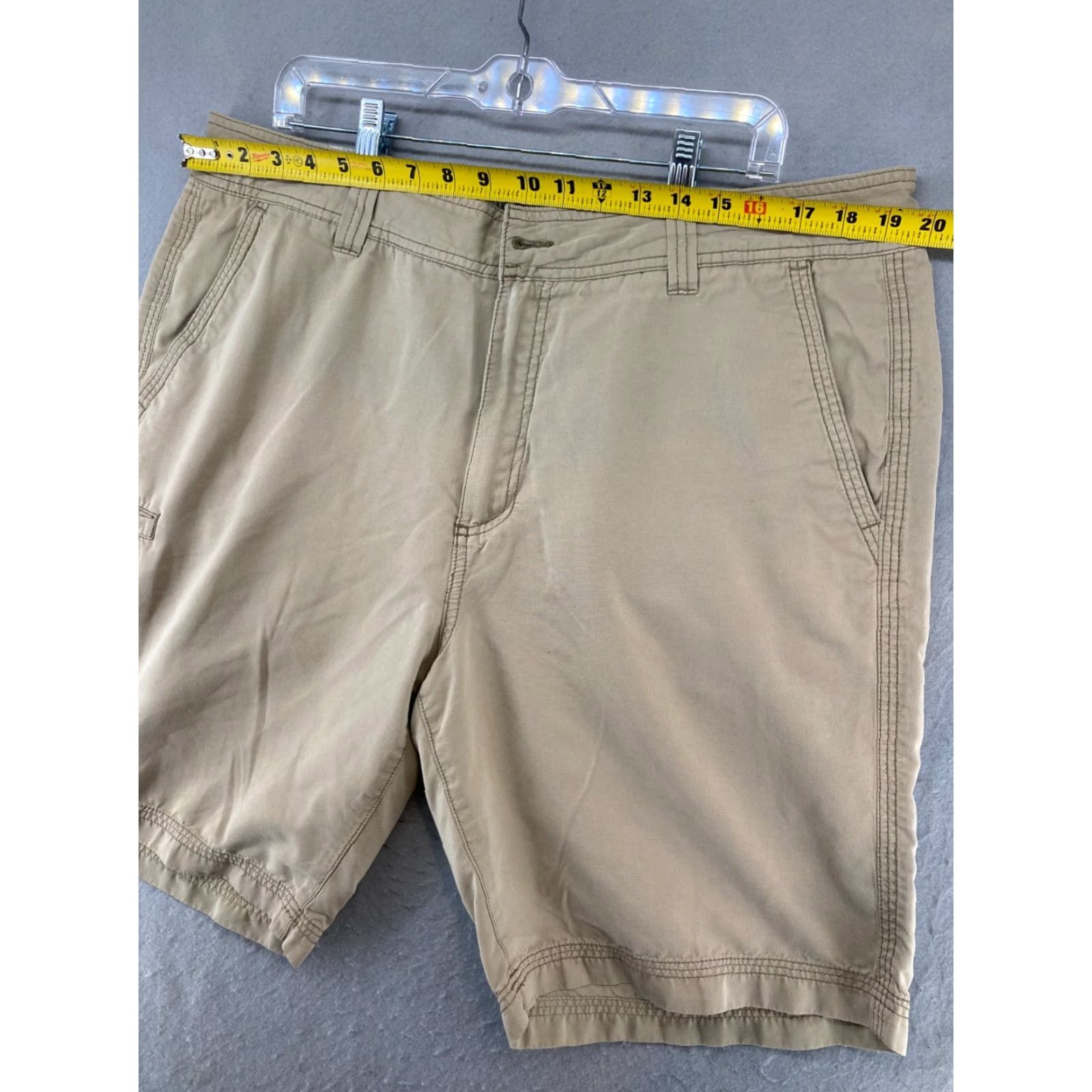 Royal Robbins Royal Robbins Mens Shorts 40 Khaki Outdoor Hiking Short Regular 40 Beige Polyester Blend Shirt? Size US 40 / EU 56 - 2 Thumbnail