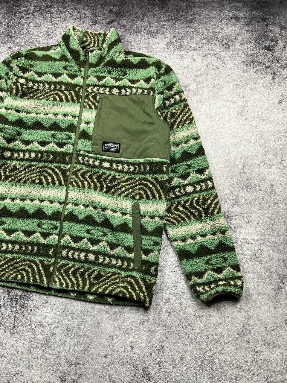 Oakley Oakley Monogram Sherpa Fleece Jacket Y2K GorpCore Size US L / EU 52-54 / 3 - 5 Thumbnail