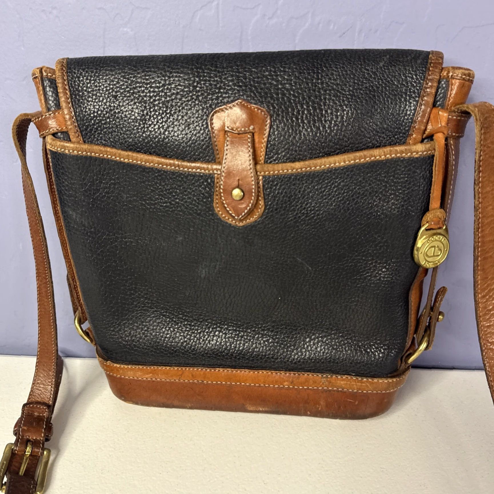 Dooney & Bourke VINTAGE Dooney & Bourke Cavalry Spectator Bag Bucket Bag Black Tan All Weather Leather Women Size ONE SIZE - 7 Thumbnail