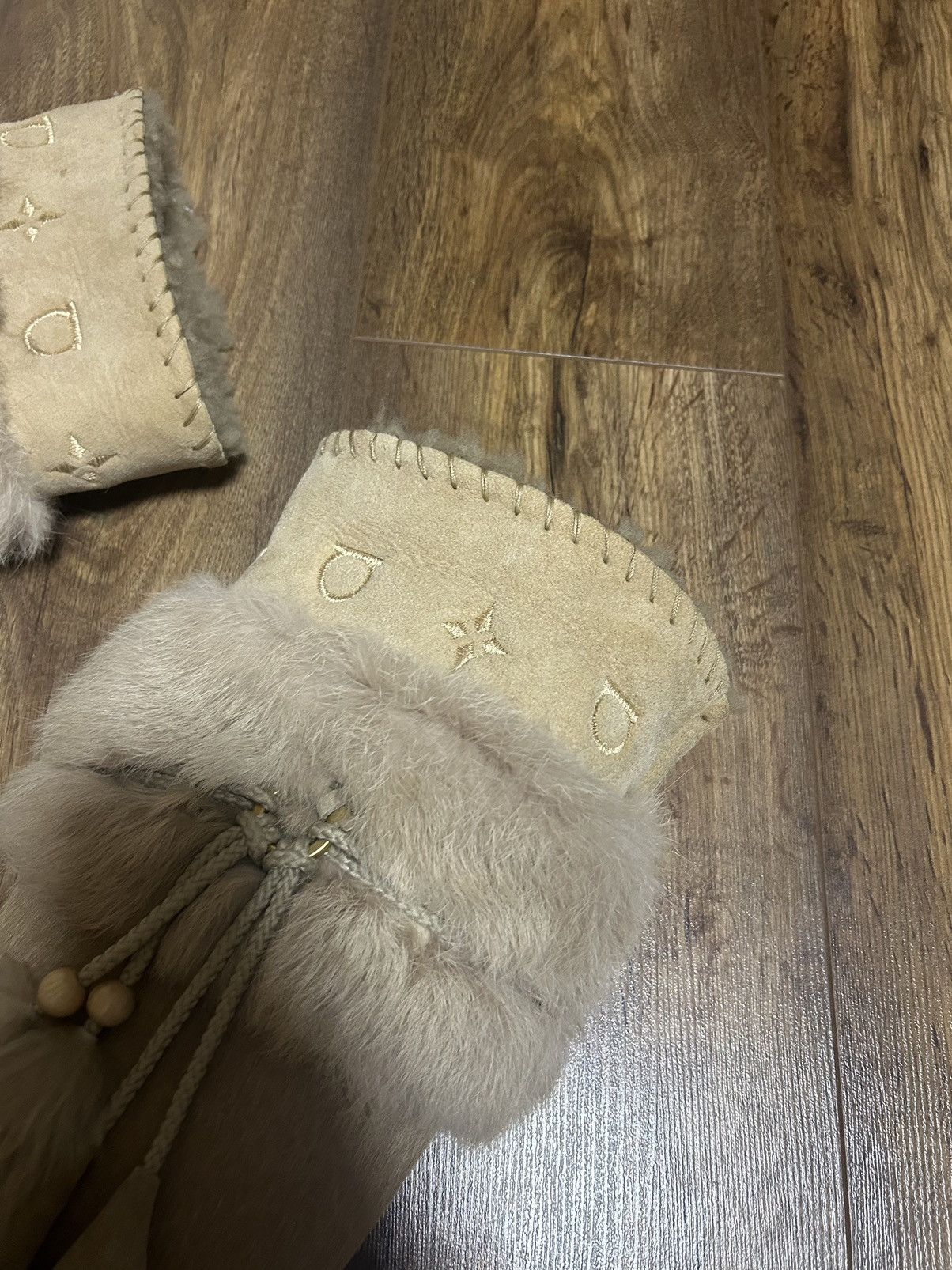Salvatore Ferragamo Salvatore Ferragamo Winter Fur Leather Boots Size US 7.5 / IT 37.5 - 3 Thumbnail