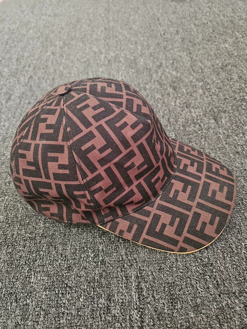 Fendi FENDI Old-fashioned baseball cap, duck tongue hat Size ONE SIZE - 2 Thumbnail