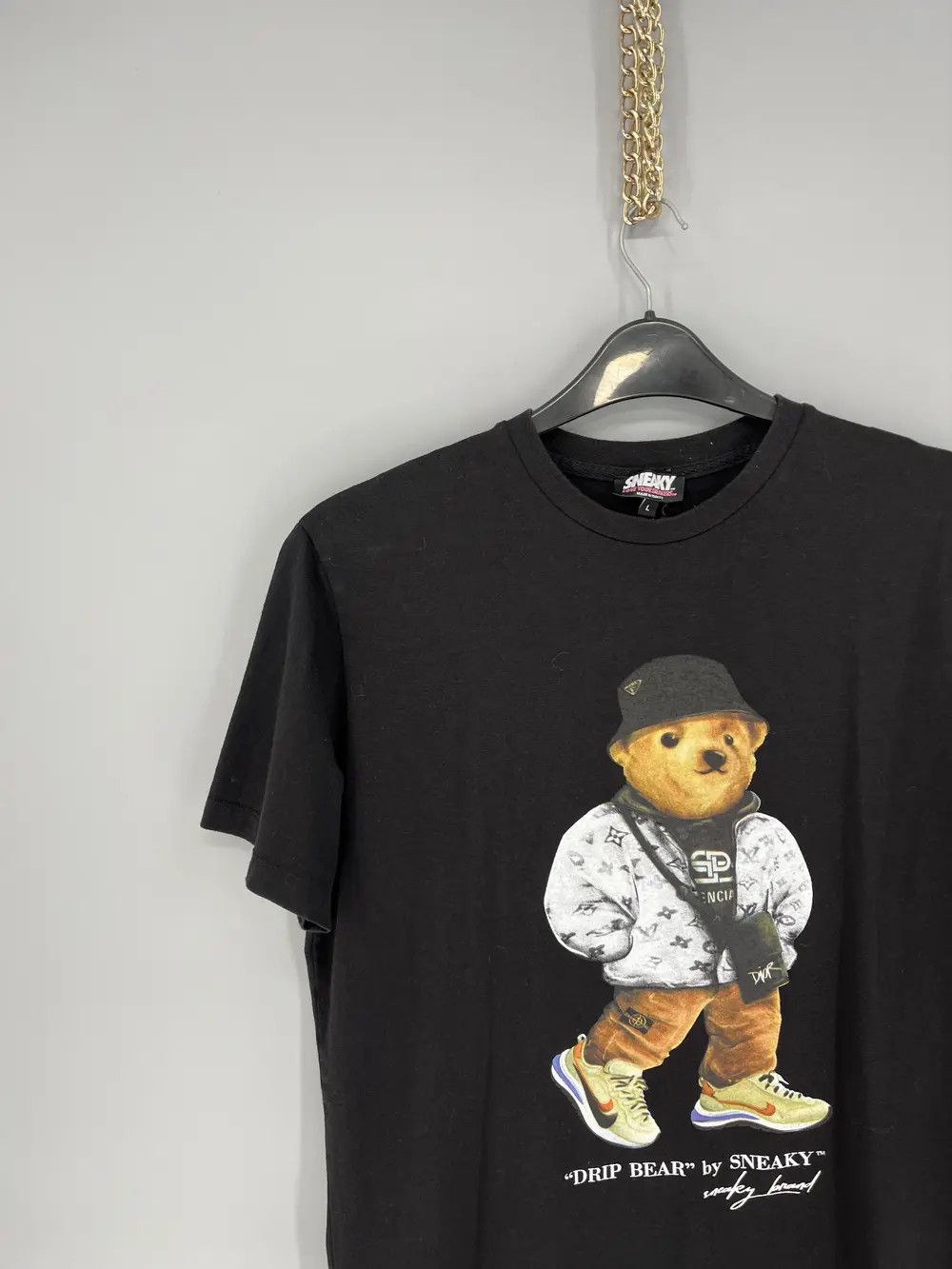 Japanese Brand × Vintage T-shirt stylish bear, chic print, rare find Size US L / EU 52-54 / 3 - 4 Thumbnail
