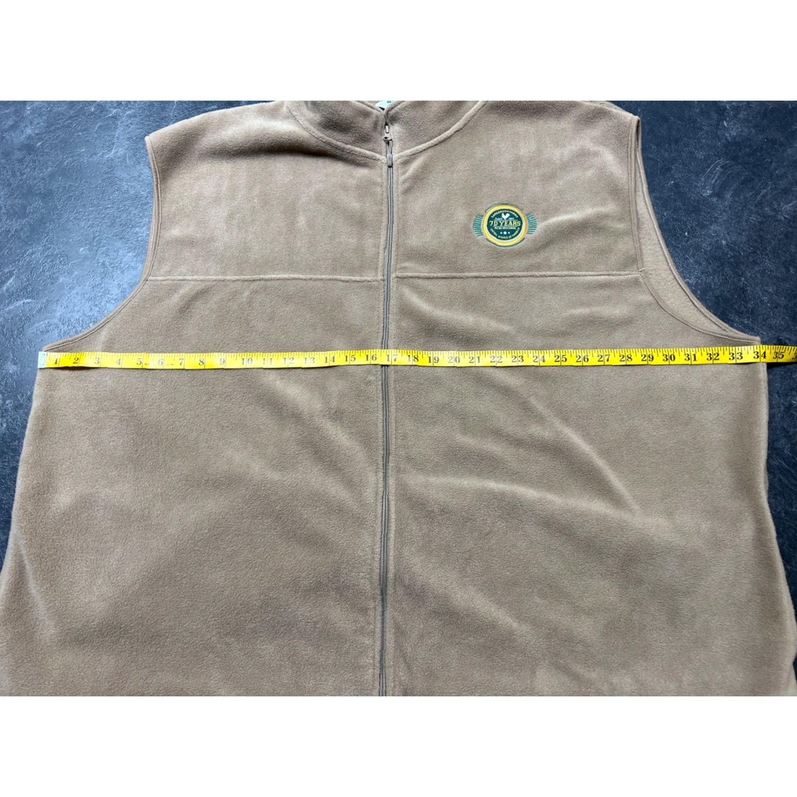 Vintage SANDERSON FARMS Outdoor Fleece Vest Casual Winter 5XL Brown Mens Size US XXL / EU 58 / 5 - 7 Thumbnail
