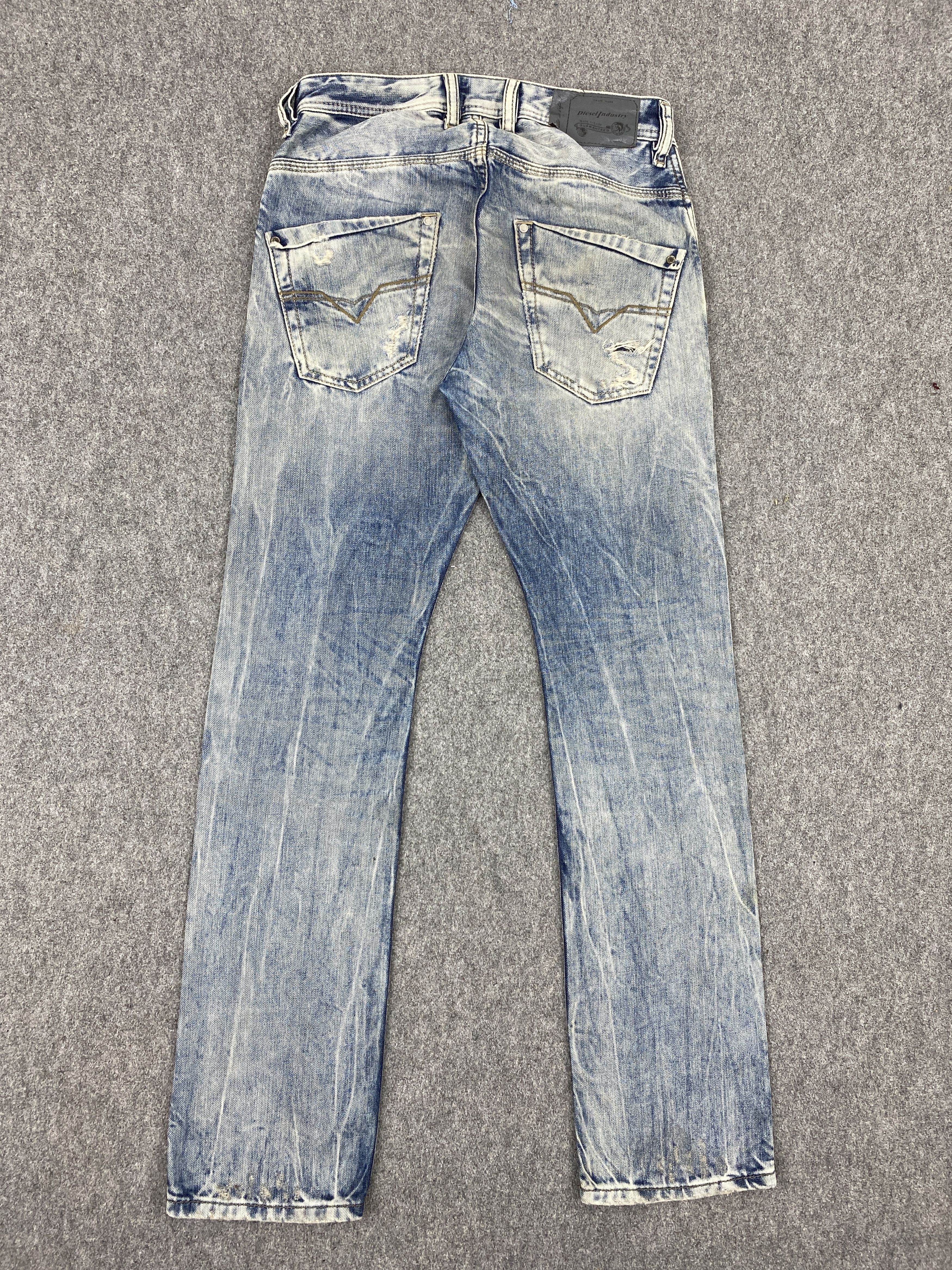 Diesel × Vintage Vintage Diesel Distressed Light Washed Slim Fit Jeans Size US 28 / EU 44 - 3 Thumbnail