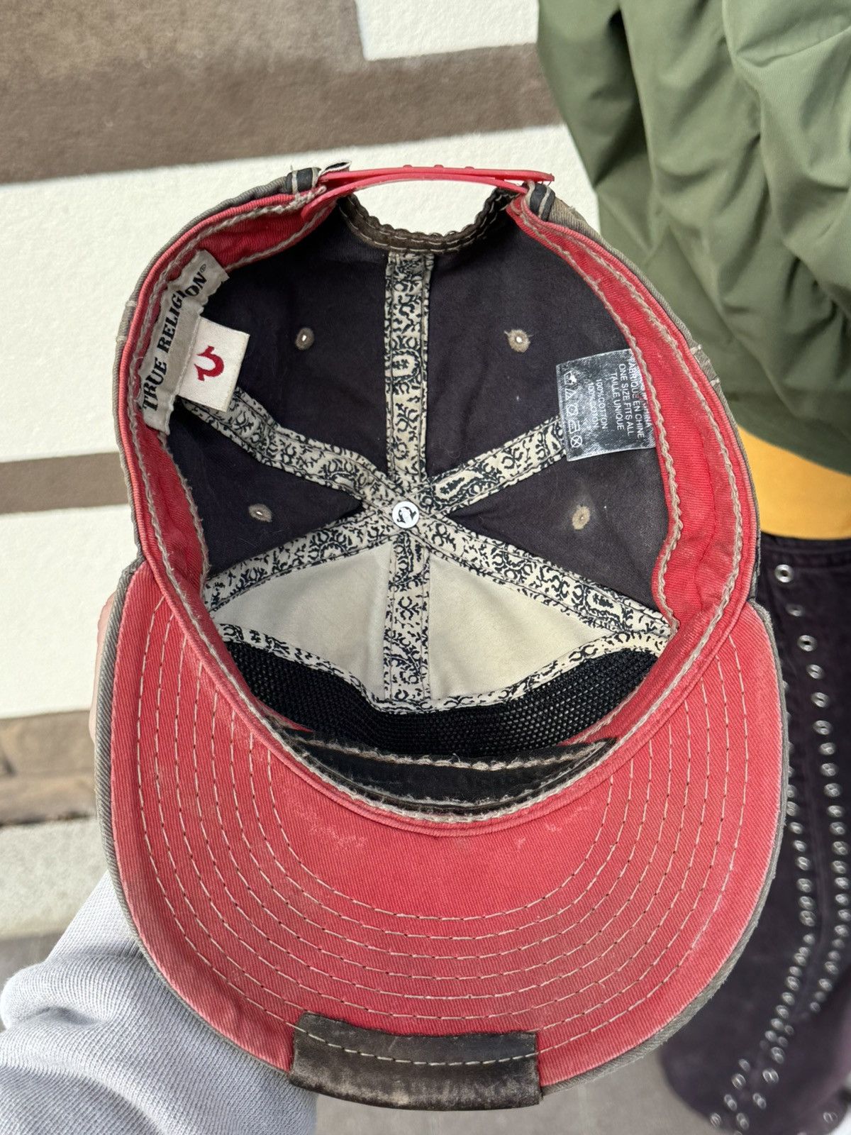 True Religion Vintage True Religion Spellout Embroidered Cap Snapback Size ONE SIZE - 8 Thumbnail