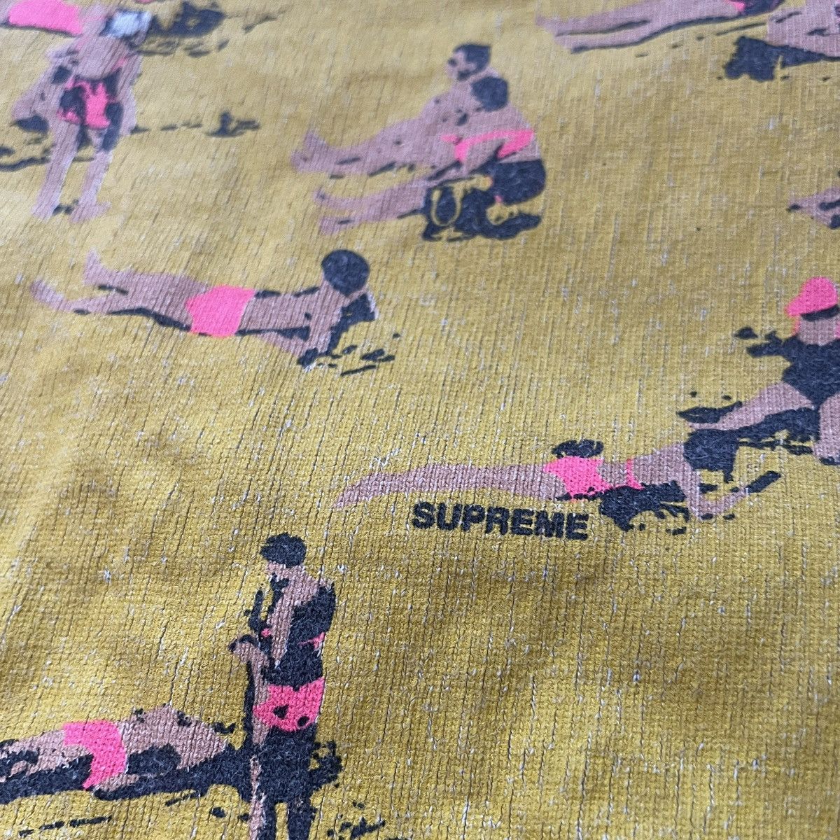 Supreme Supreme SS16 Beach T Shirt in Peach Size US XL / EU 56 / 4 - 3 Thumbnail