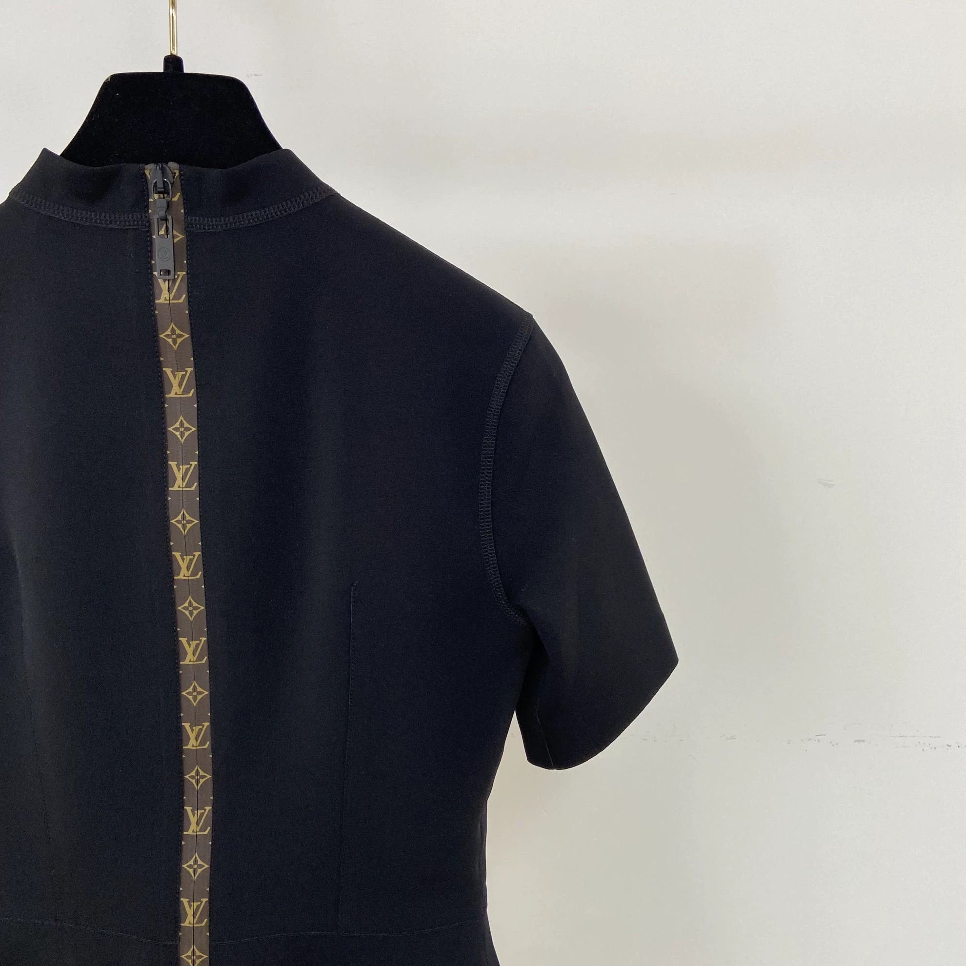 Louis Vuitton Louis Vuitton black waist-cinched dress size 34 Size XS / US 0-2 / IT 36-38 - 4 Thumbnail