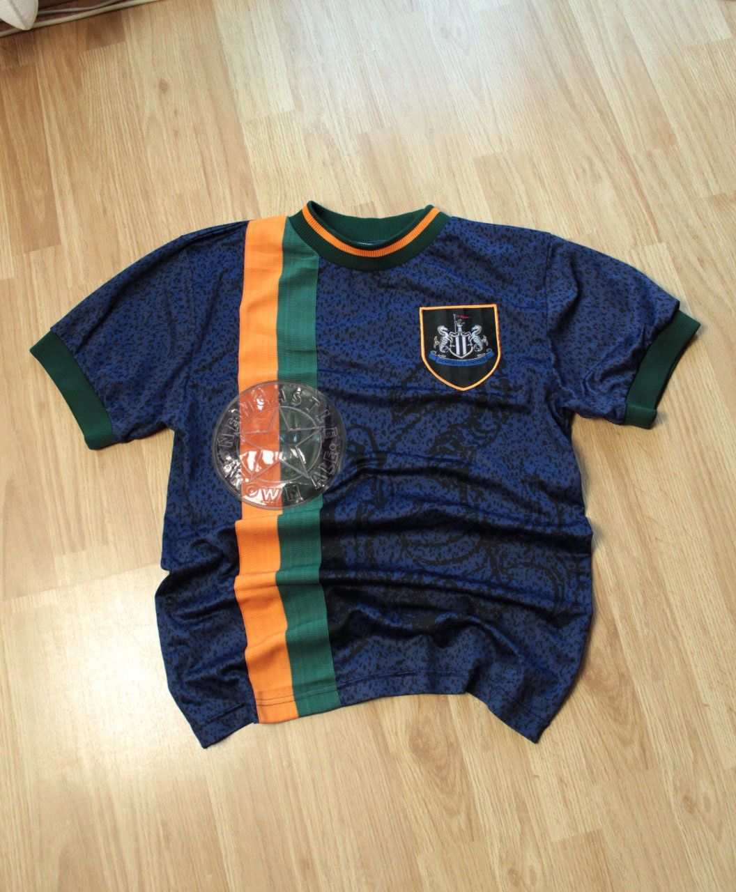 Vintage 🔥 New Castle United 1997 1998 Retro Jersey T Shirt Soccer Size US S / EU 44-46 / 1 - 1 Thumbnail