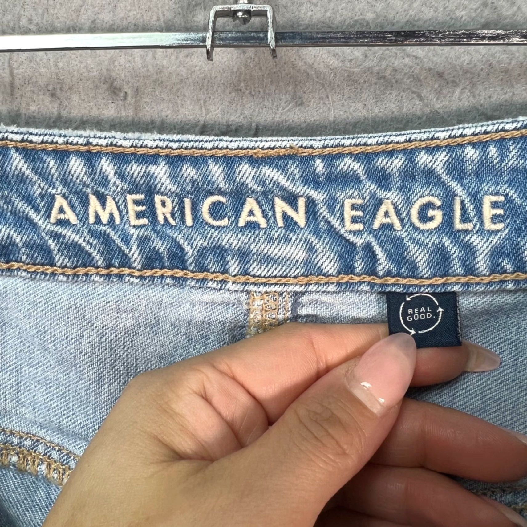 American Eagle Outfitters VINTAGE American Eagle Womens 8 Light Wash Denim Midi Skirt Straight Fit Blue Womens Size 30" / US 8 / IT 44 - 3 Thumbnail