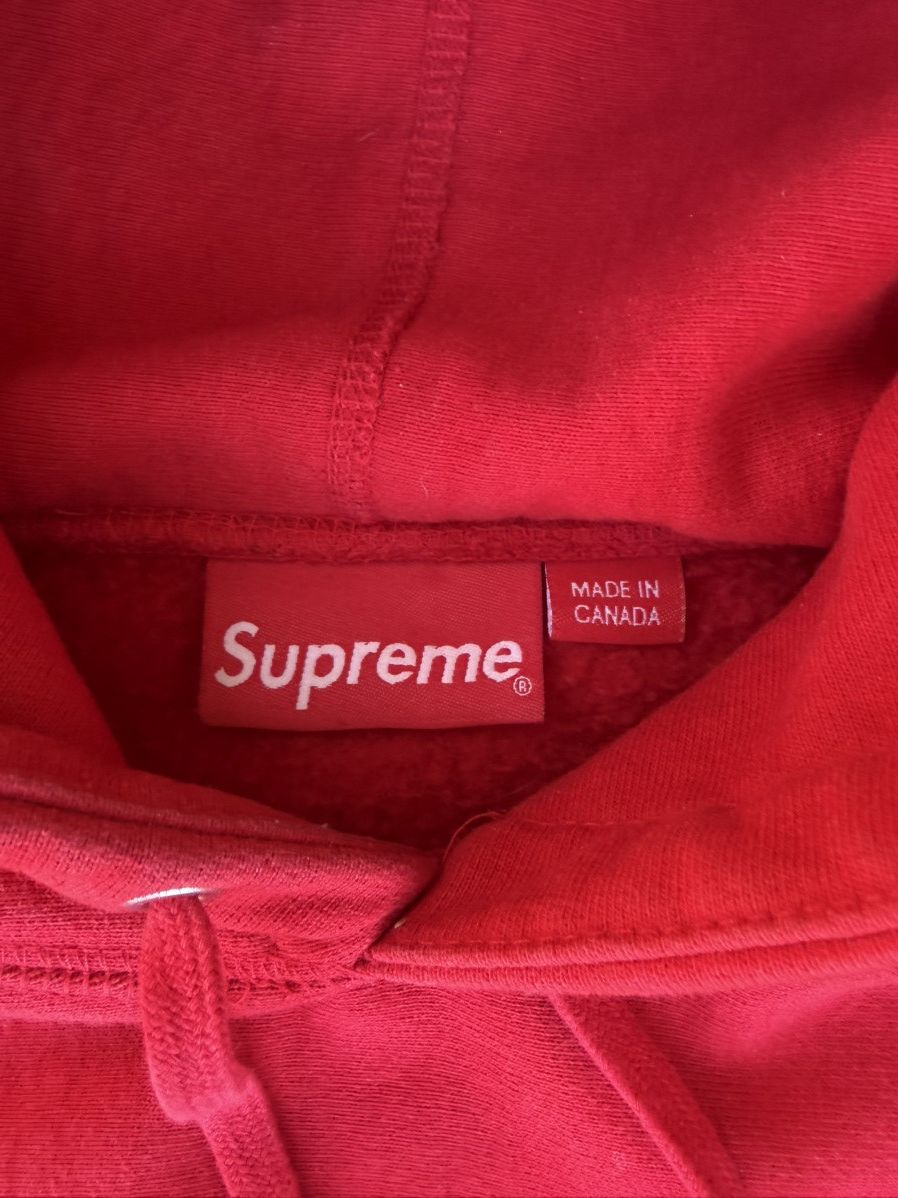 Supreme FW23 supreme red on red box logo hoodie Size US L / EU 52-54 / 3 - 7 Thumbnail