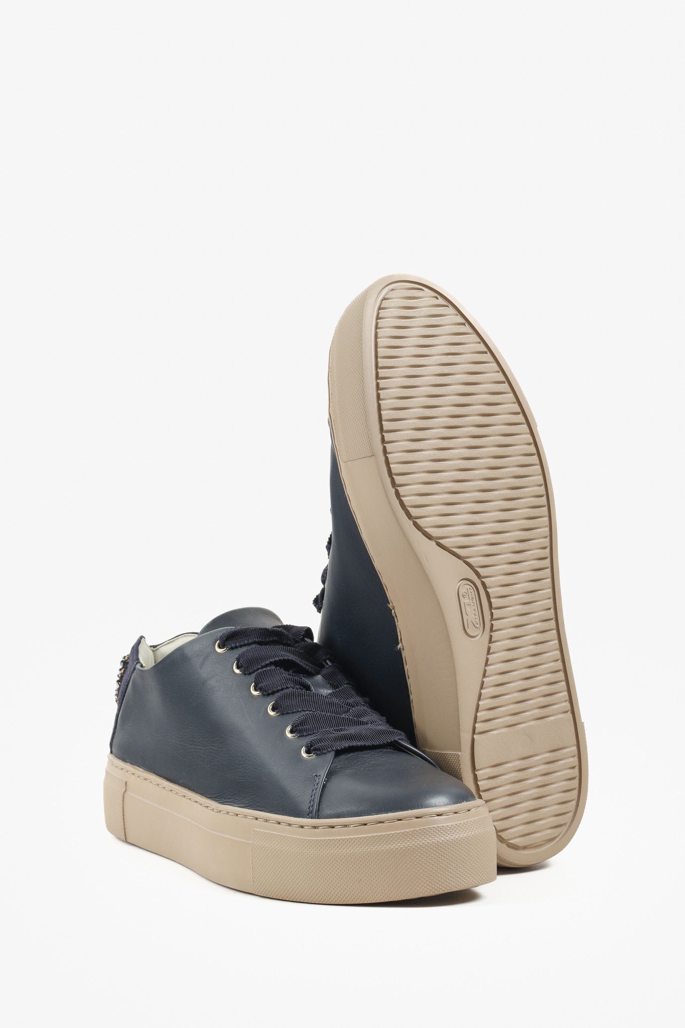 AGL Attilio Giusti Leombruni Butterfly Jewel Platform Sneakers Size US 10.5 / IT 40.5 - 4 Thumbnail