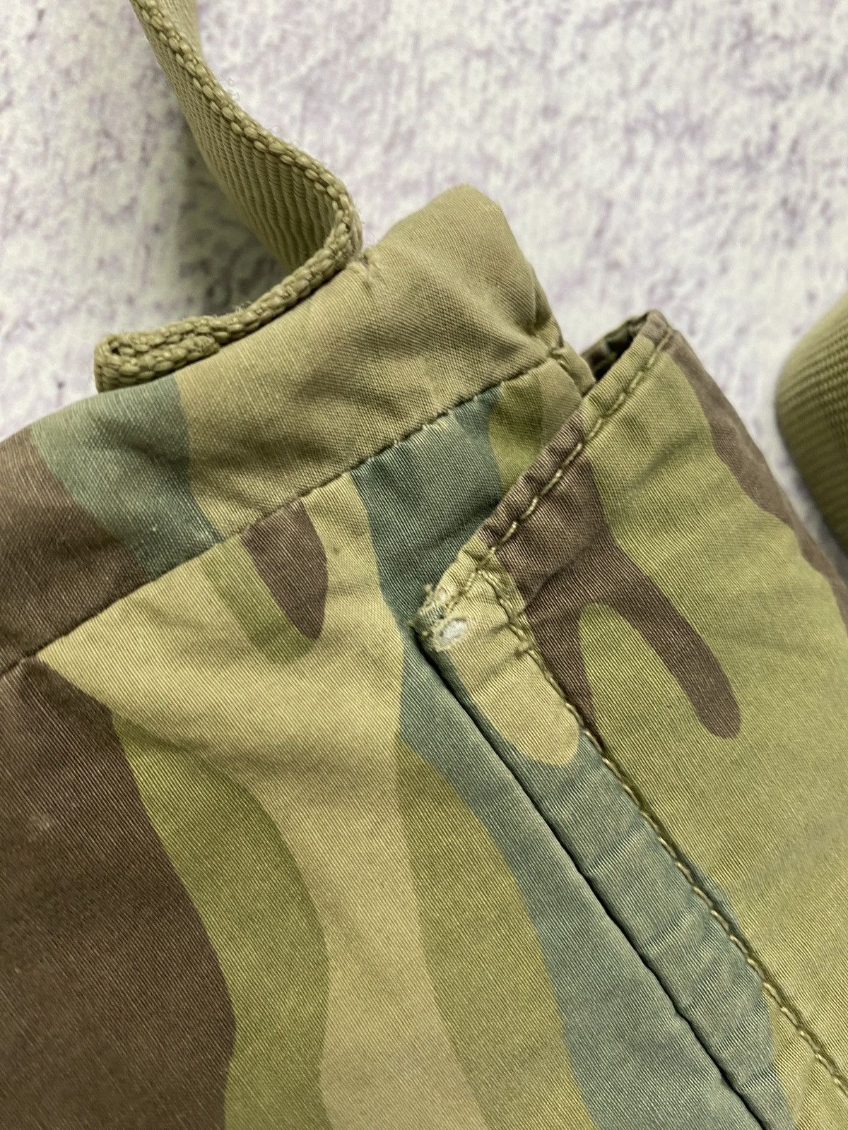 Japanese Brand Vintage Military Nylon Messenger Shoulder Bag Camo Y2k Size ONE SIZE - 13 Thumbnail