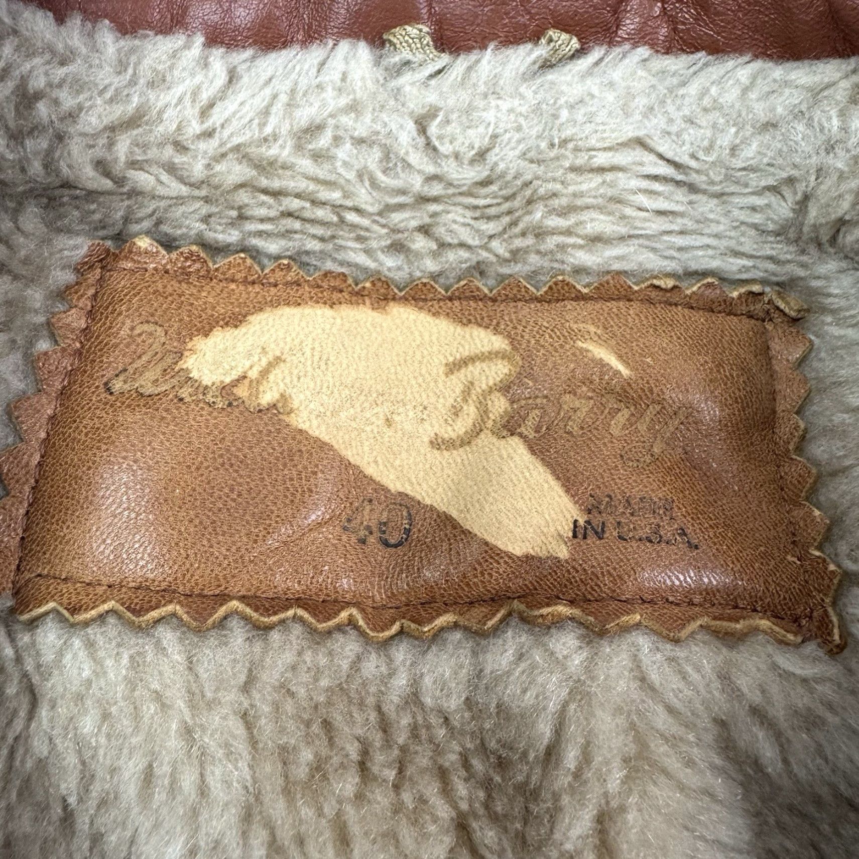 Vintage VINTAGE William Barry Leather Bomber Jacket Adult 40 Brown Sherpa Lined 1970s USA Mens Size US XXS / EU 40 - 6 Thumbnail
