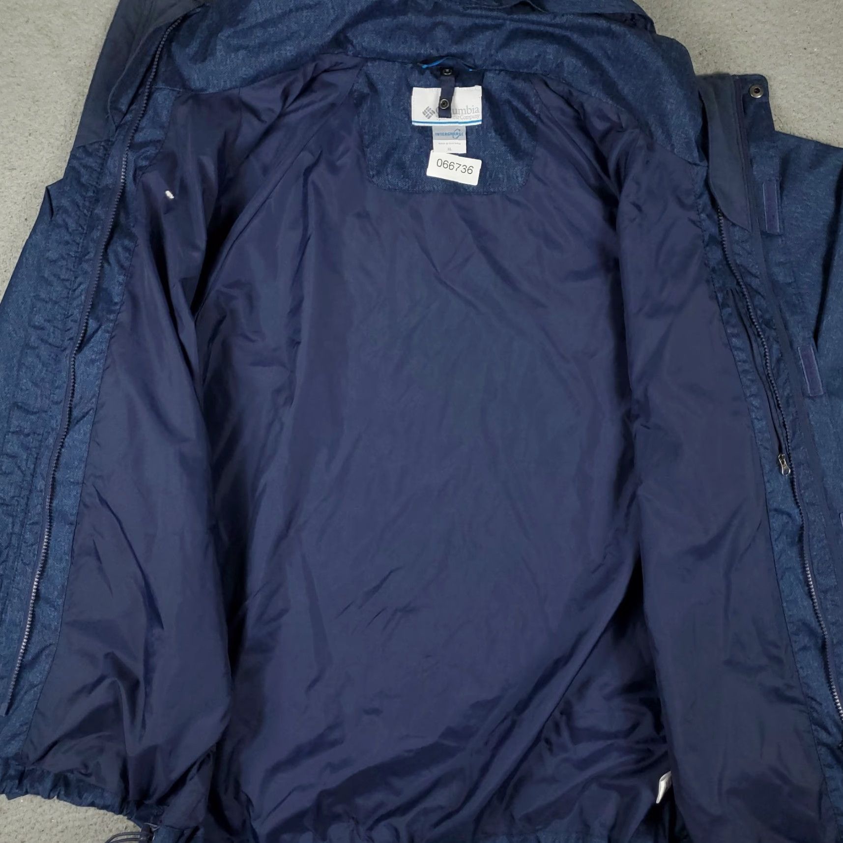 Vintage Columbia Jacket Mens XL Blue Full Zip Windbreaker Hooded Pockets Regular Fit Outdoor Activewear (Short) Men Size US XL / EU 56 / 4 - 3 Thumbnail