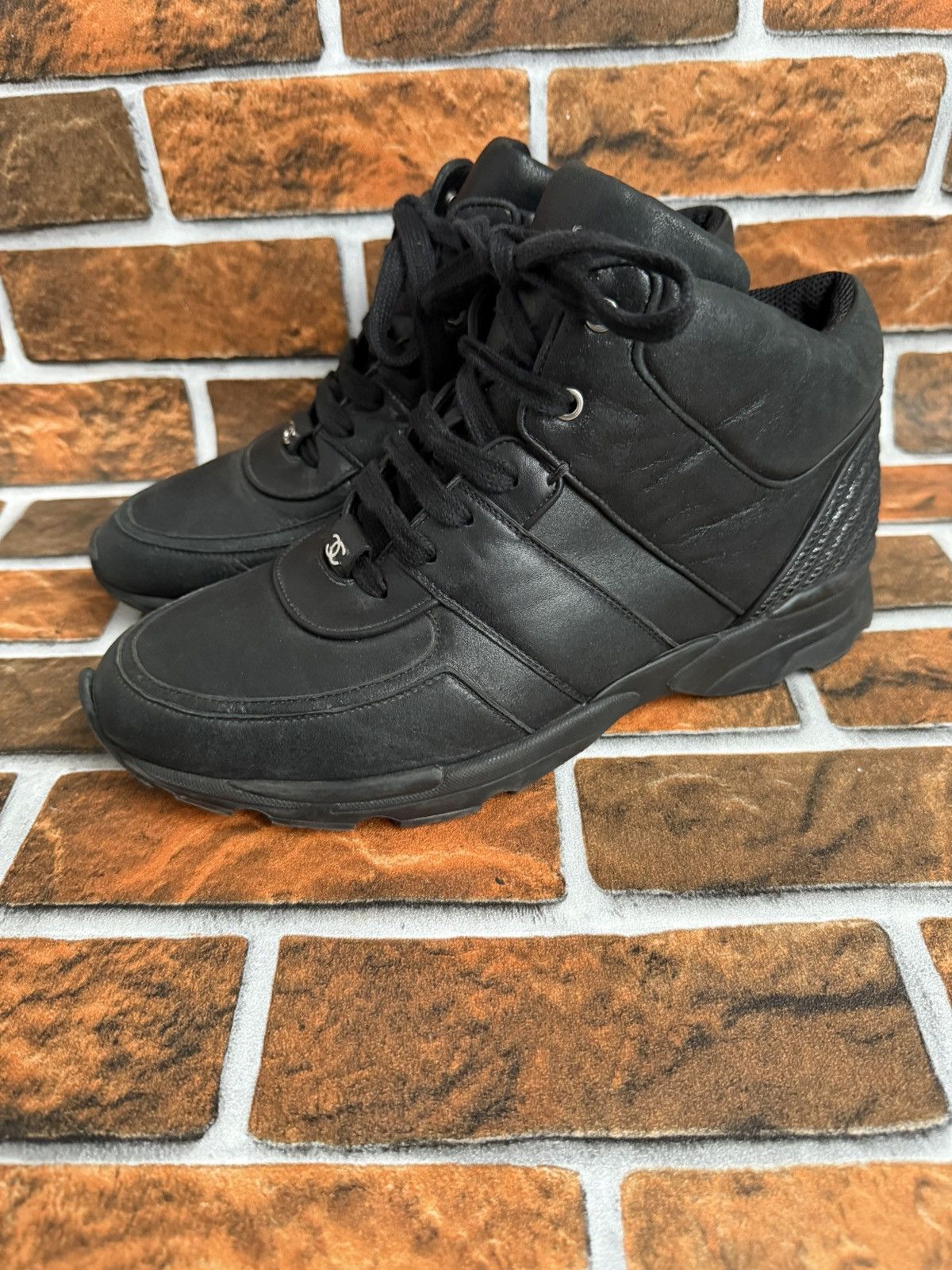 Chanel 🔥♠️Cc trainers Size US 9 / EU 42 - 1 Thumbnail