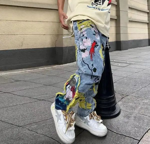 Japanese Brand × Jean Embroidered Patch Denim Ripped Jeans Size US 29 - 1 Thumbnail