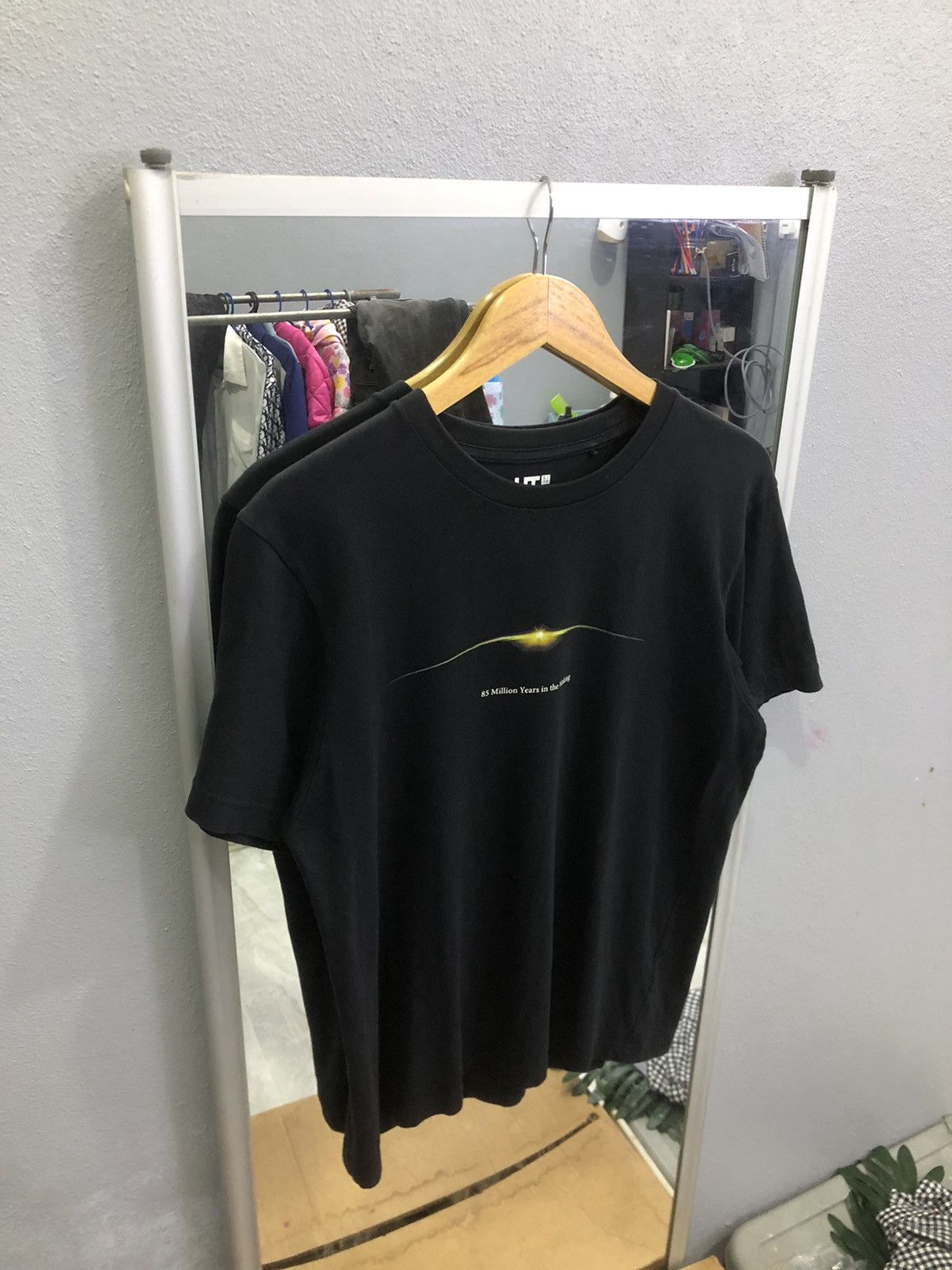 Club Sorayama × Uniqlo UNIQLO x Hajime Sorayama Jurassic World Tee (2022) – S Size US S / EU 44-46 / 1 - 8 Thumbnail
