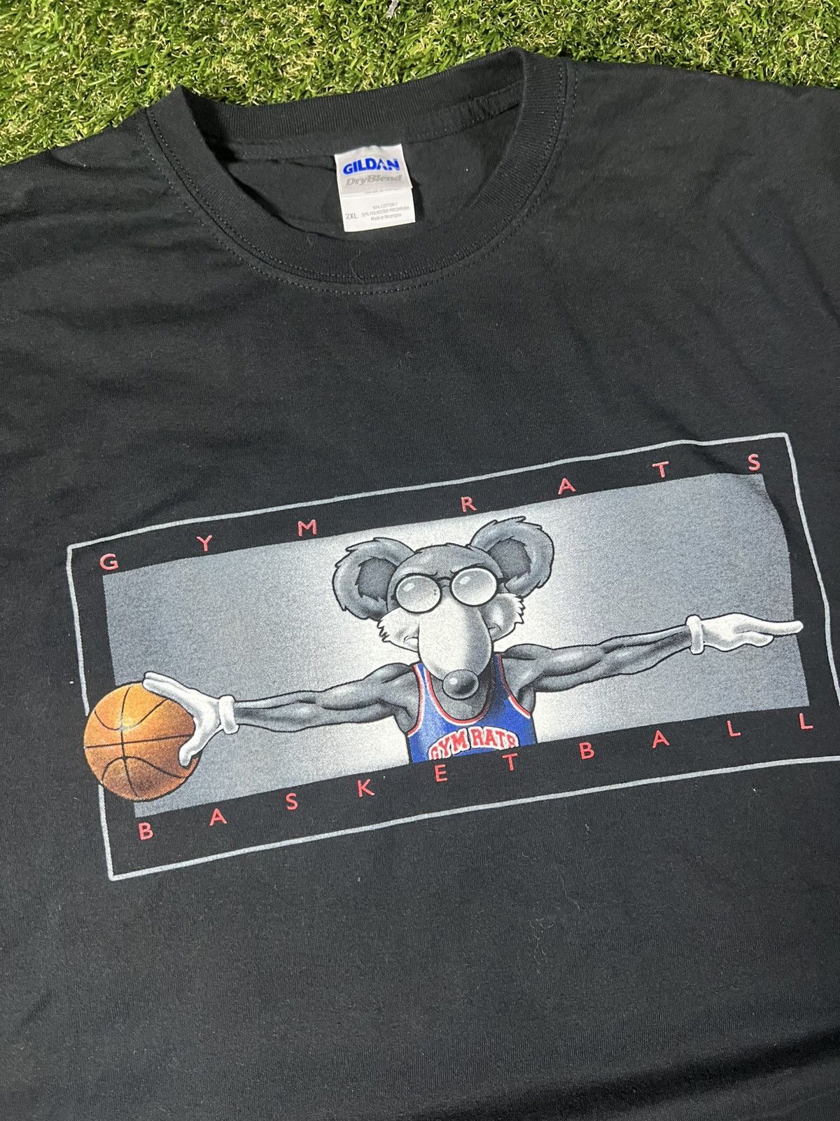 Jordan Brand Vintage Y2k Gym Rats Air Jordan Style Obscure Basketball Tee Size US XL / EU 56 / 4 - 2 Thumbnail