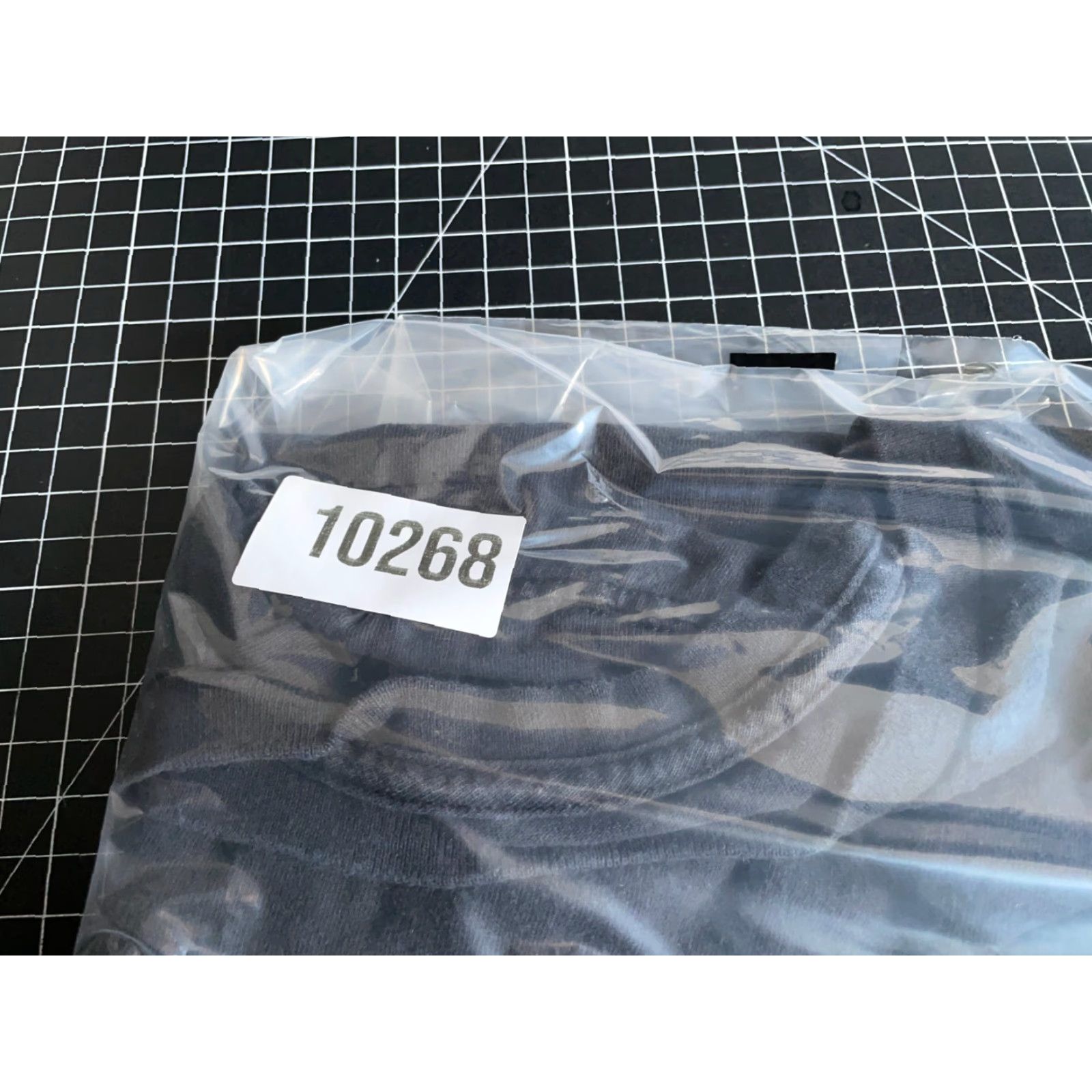 Halo Halo 4 Promo T-Shirt Adult 2XL Black Halo T-Shirt Men 2XL Black Graphic Print Retro Gaming 2012 Vintage: No Size US XXL / EU 58 / 5 - 8 Thumbnail