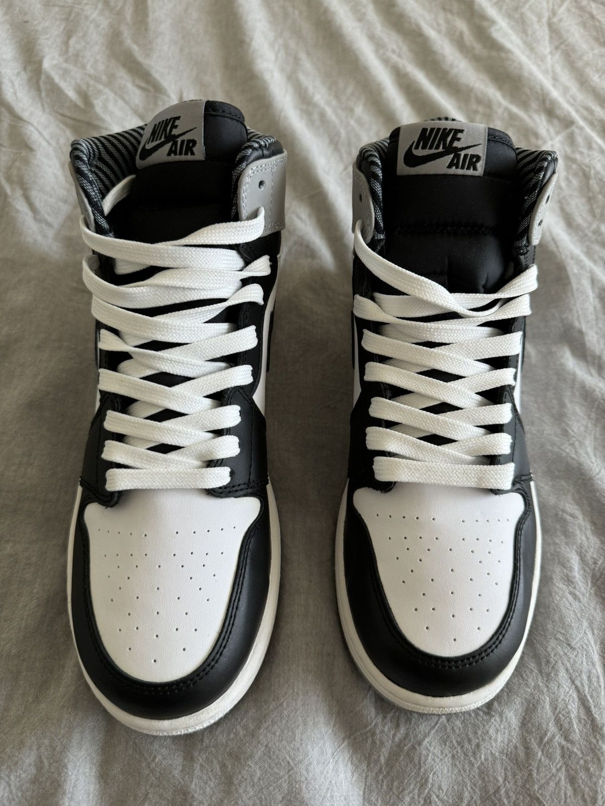Nike Jordan 1 baron Gs Size 7y Size US 7 / EU 40 - 4 Thumbnail