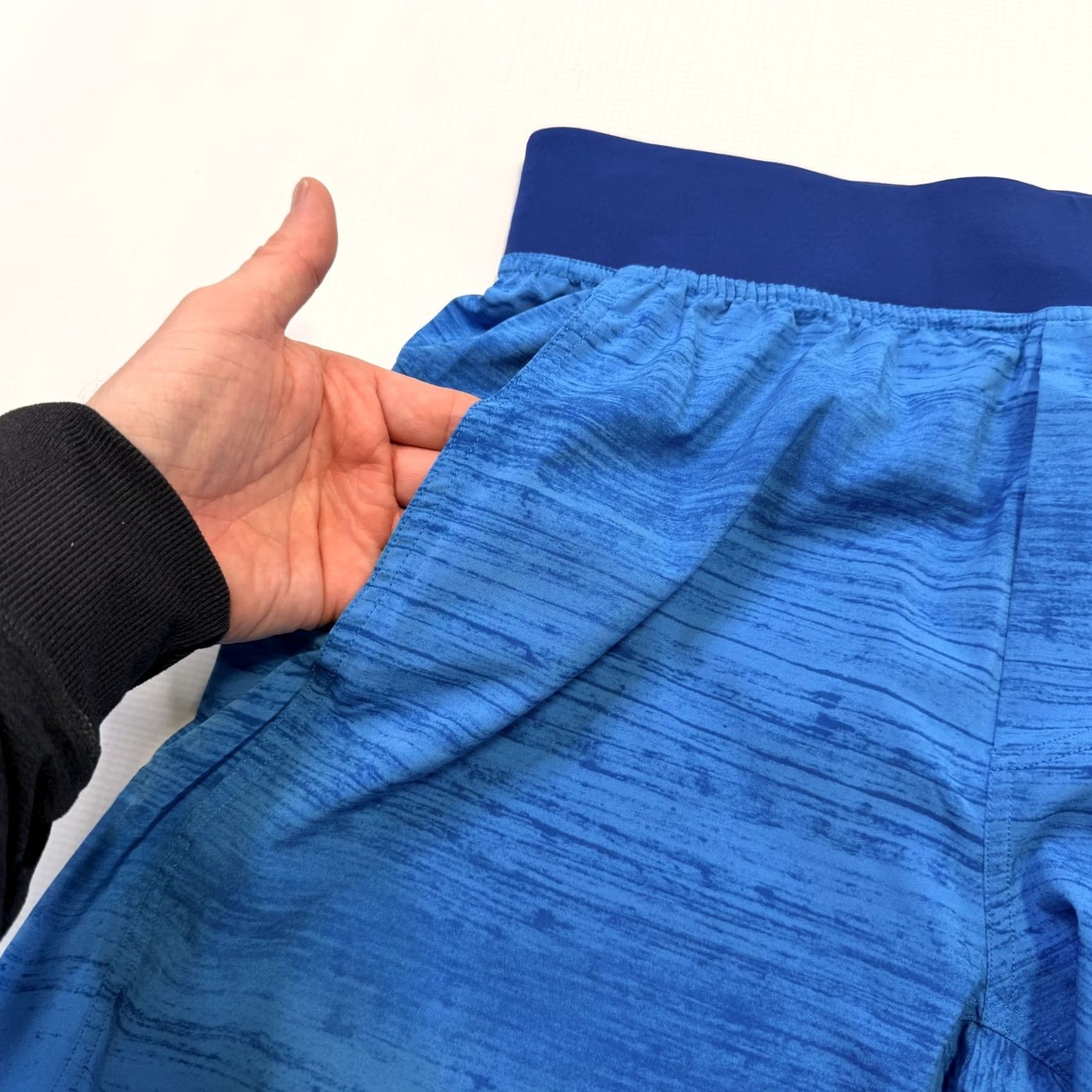 Lululemon Lululemon Shorts Mens Large Blue Striped 9 Inch Athletic Running Training Gym Size US 33 - 6 Thumbnail