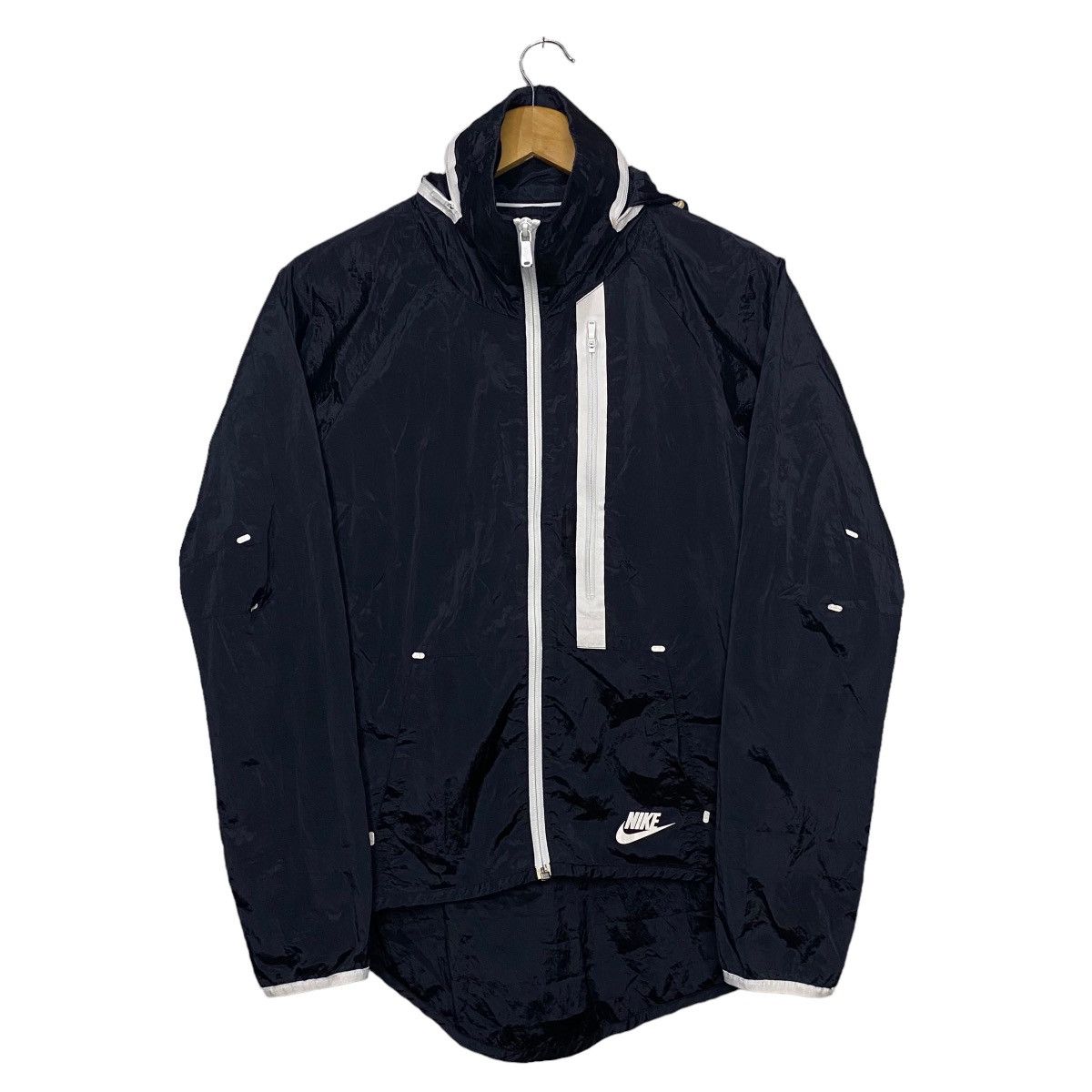 nike windbreaker fleece